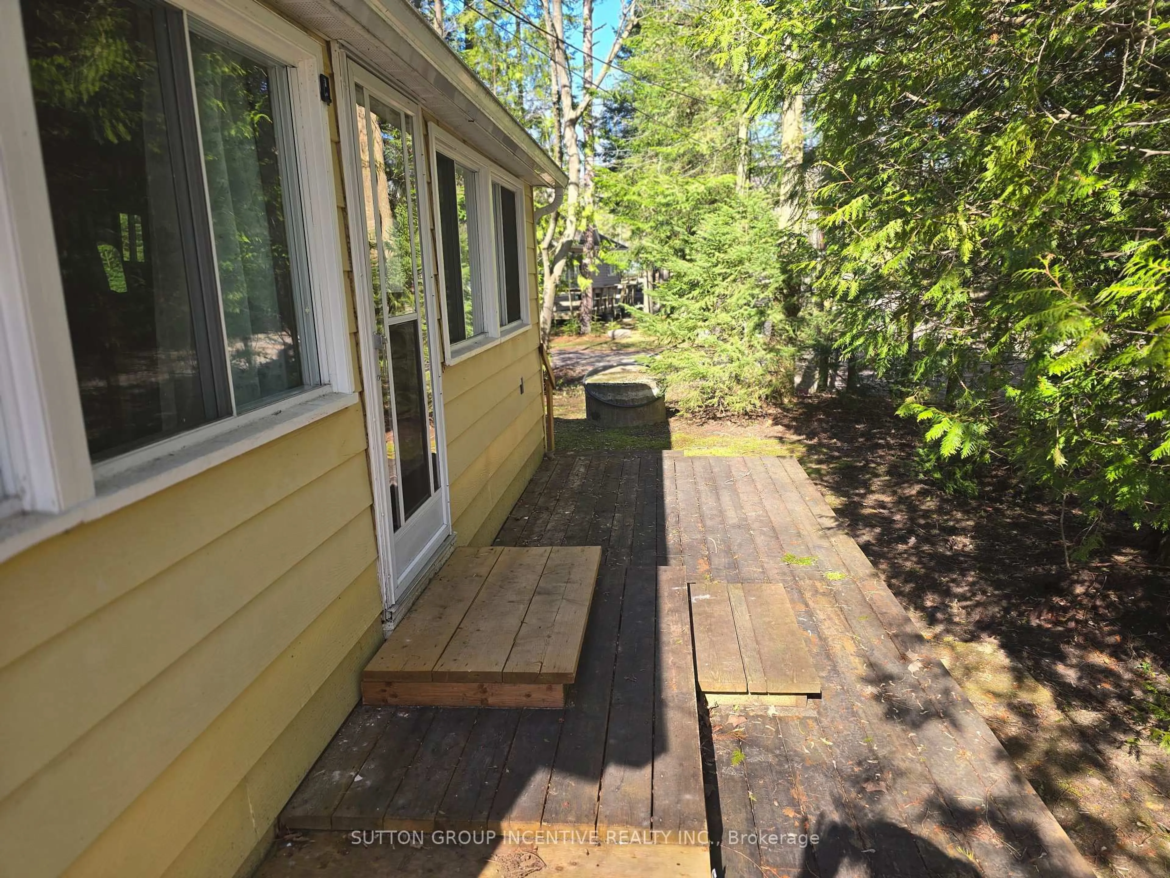 Patio, forest/trees view for 18 Harras Ave, Tiny Ontario L0L 2J0