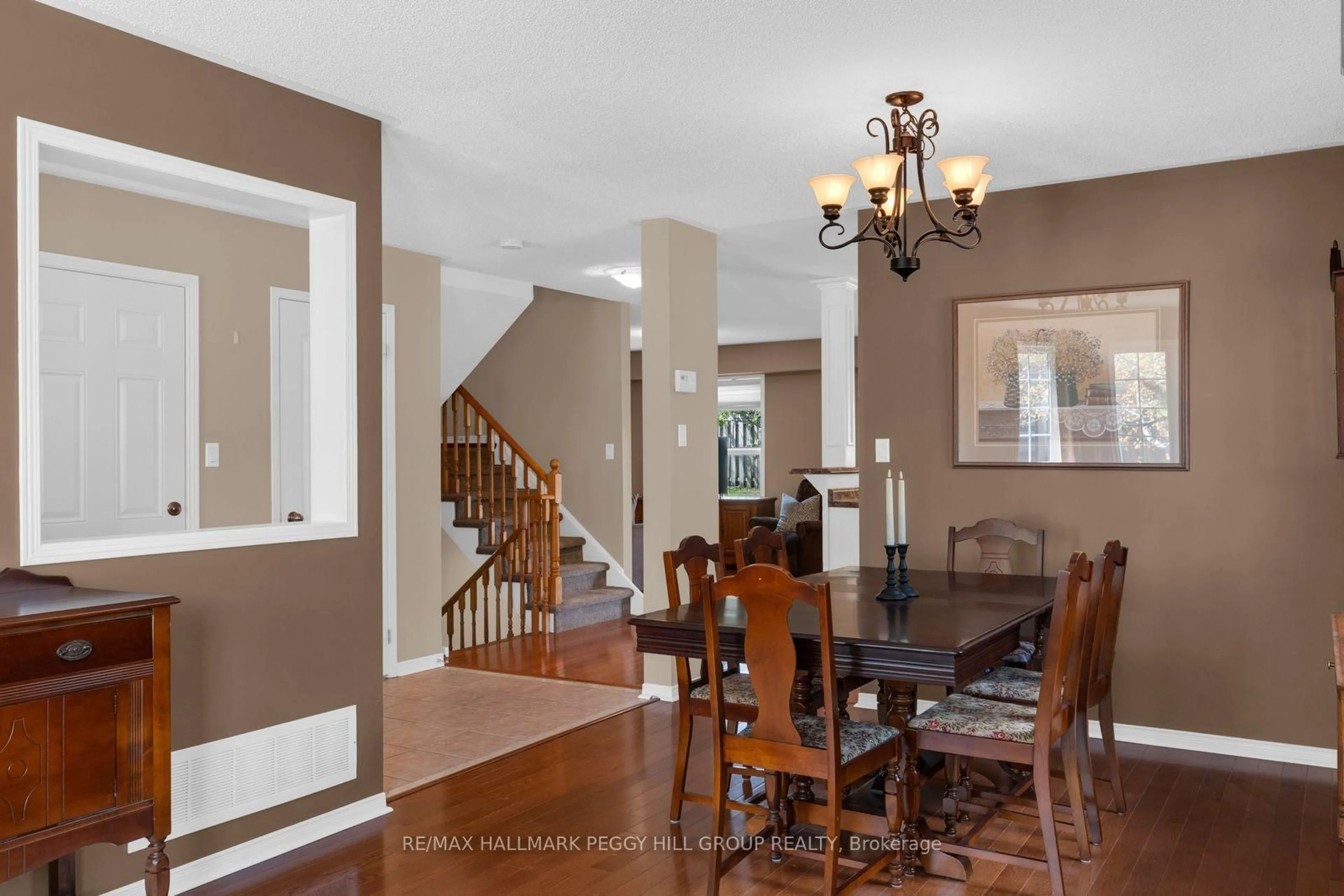 Dining room, unknown for 168 Wildwood Tr, Barrie Ontario L4N 9Y6