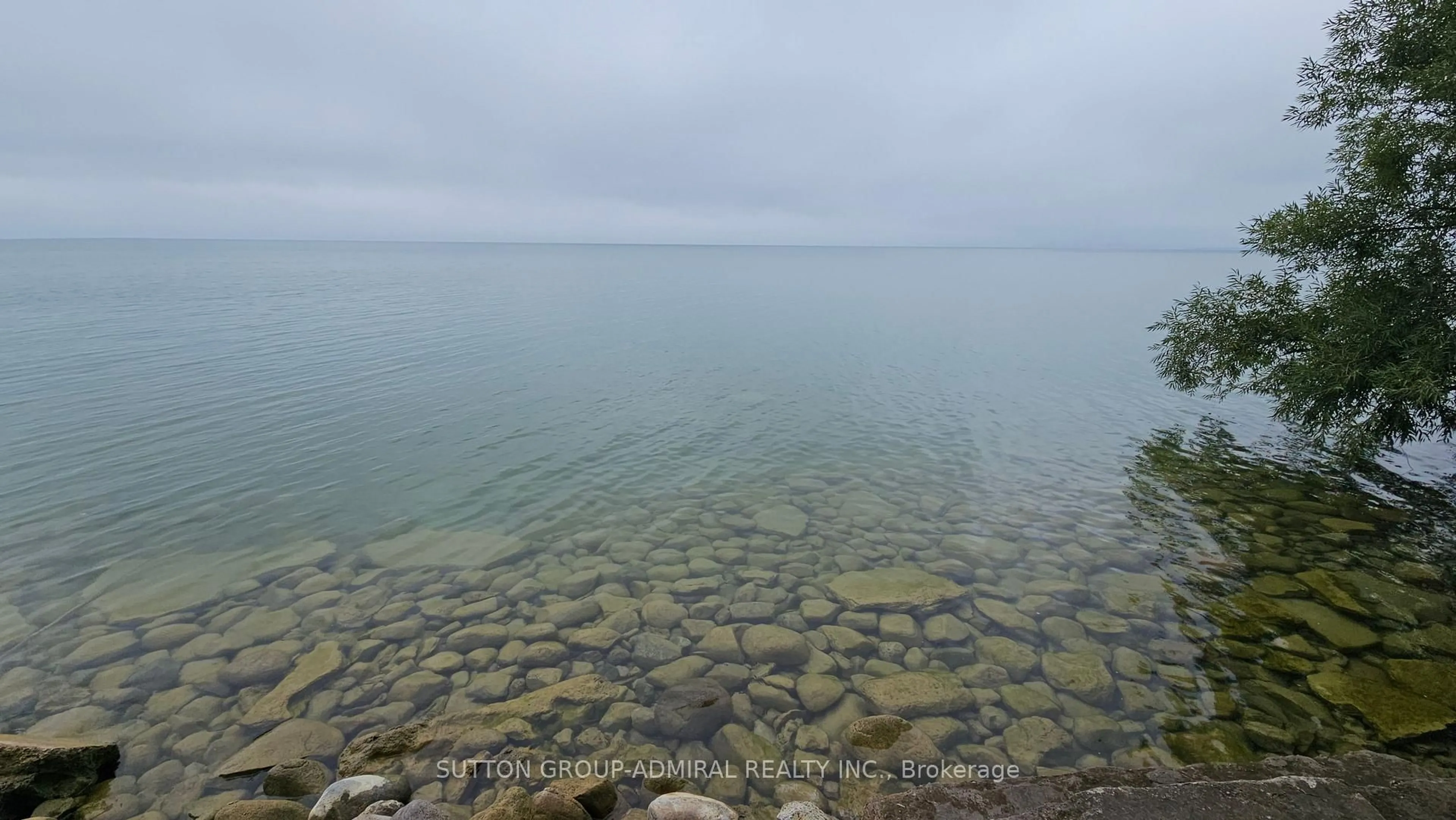 Blurry image for 2392 Lakeshore Dr, Ramara Ontario L0K 1B0