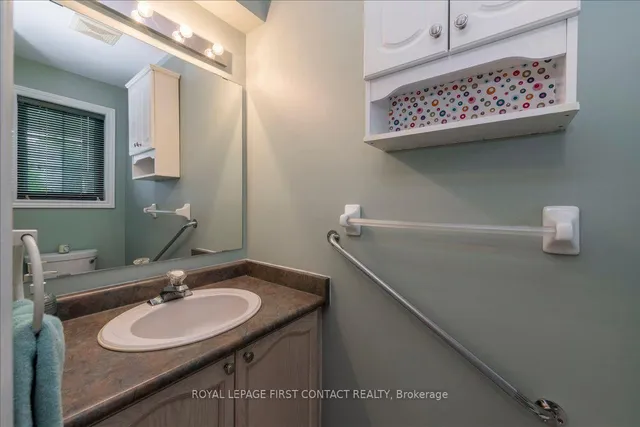 28 Pass Crt, Barrie 5