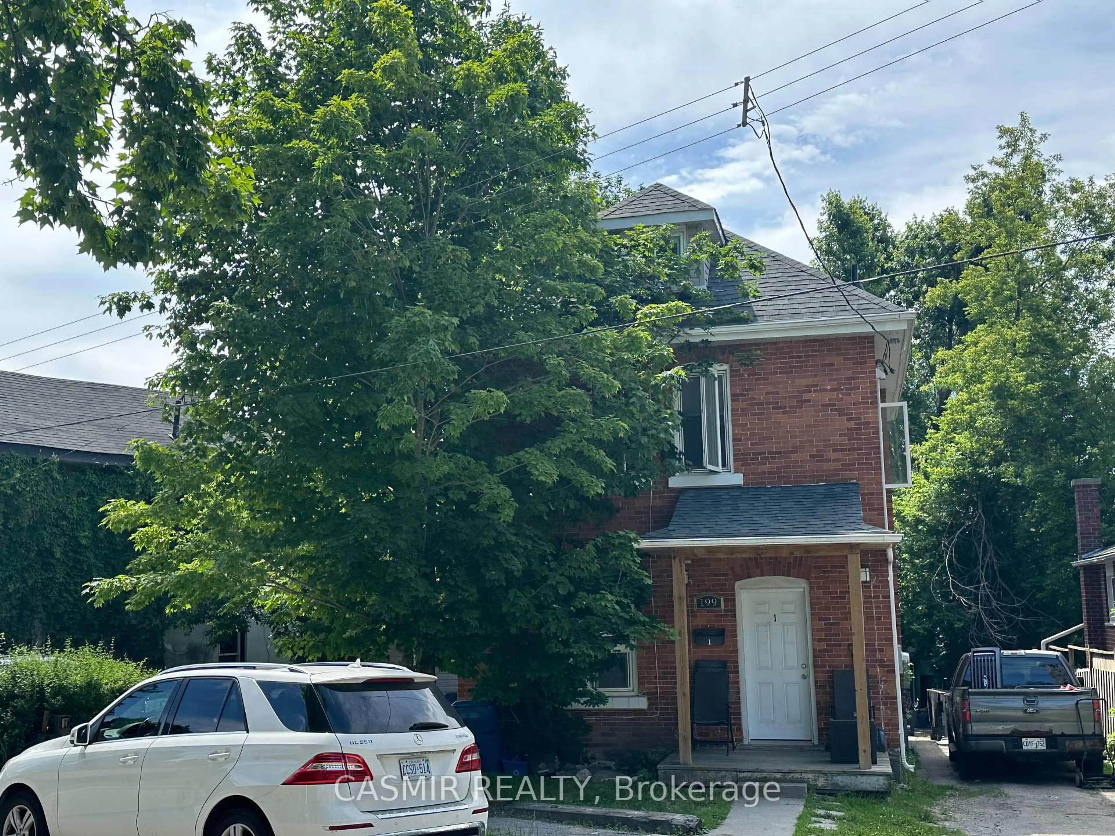 Home with brick exterior material, street for 199 Nottawasaga St, Orillia Ontario L3V 3K2