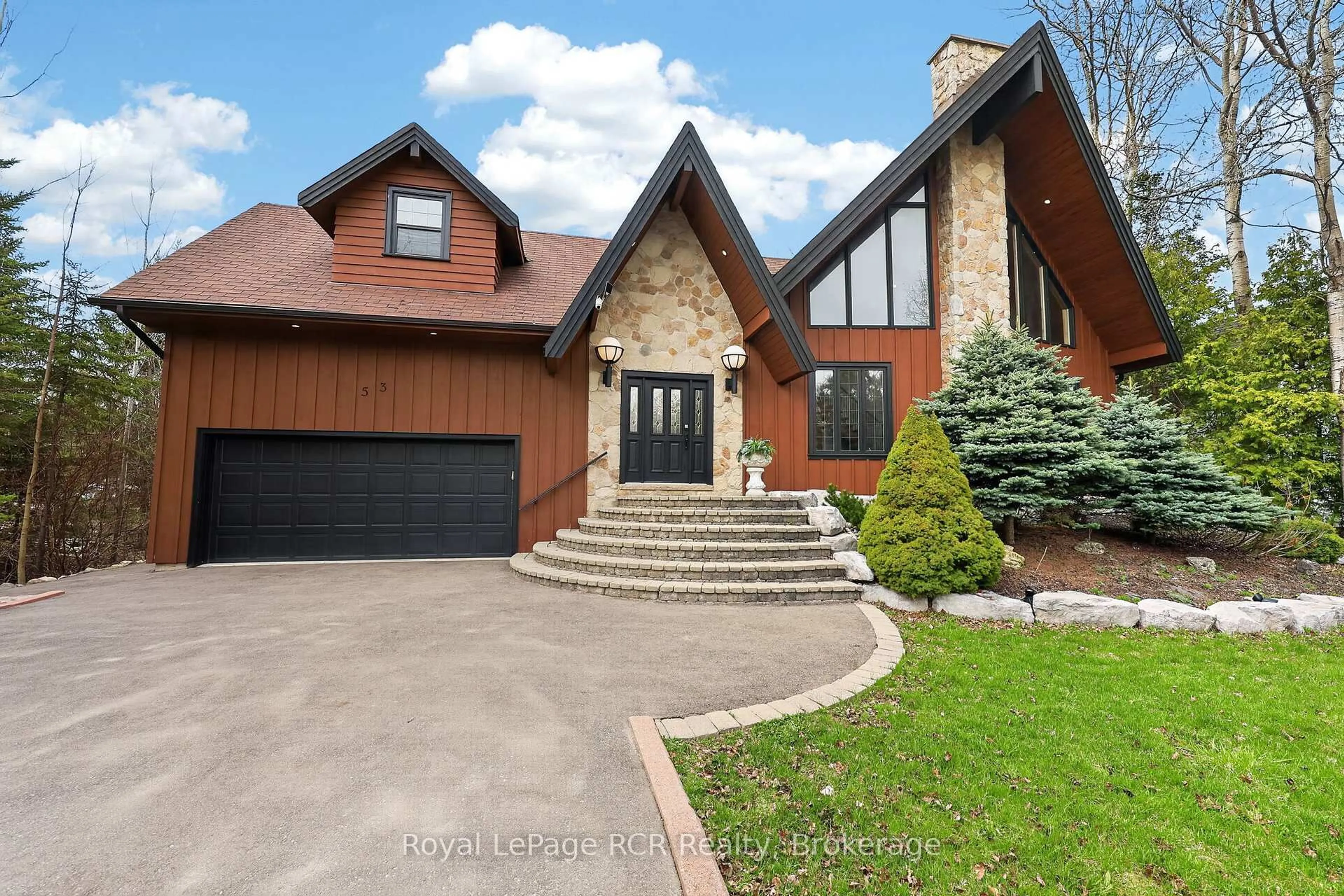 Home with brick exterior material, street for 53 Broadview St, Collingwood Ontario L9Y 0X2