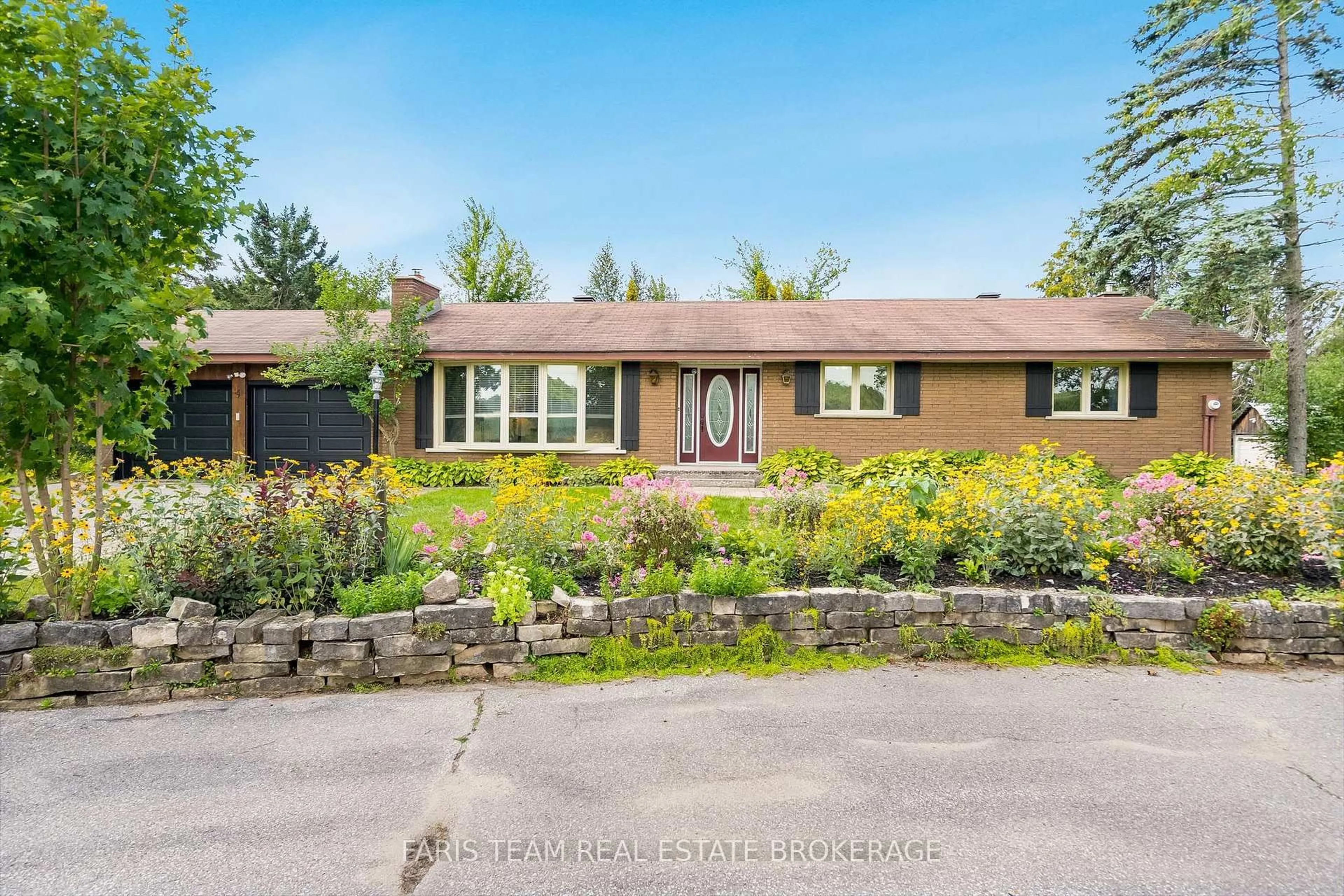 Home with brick exterior material, street for 2536 4th Line, Oro-Medonte Ontario L0L 2L0