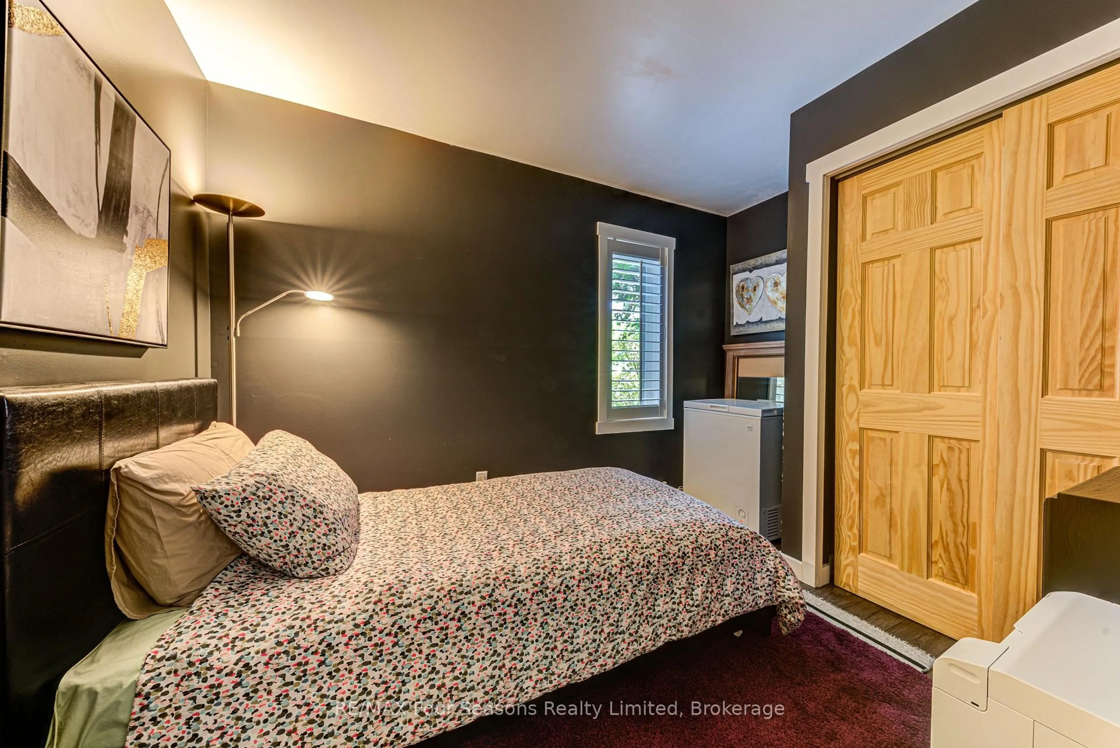 Bedroom with bed, unknown for 471 Oxbow Cres, Collingwood Ontario L9Y 5B4