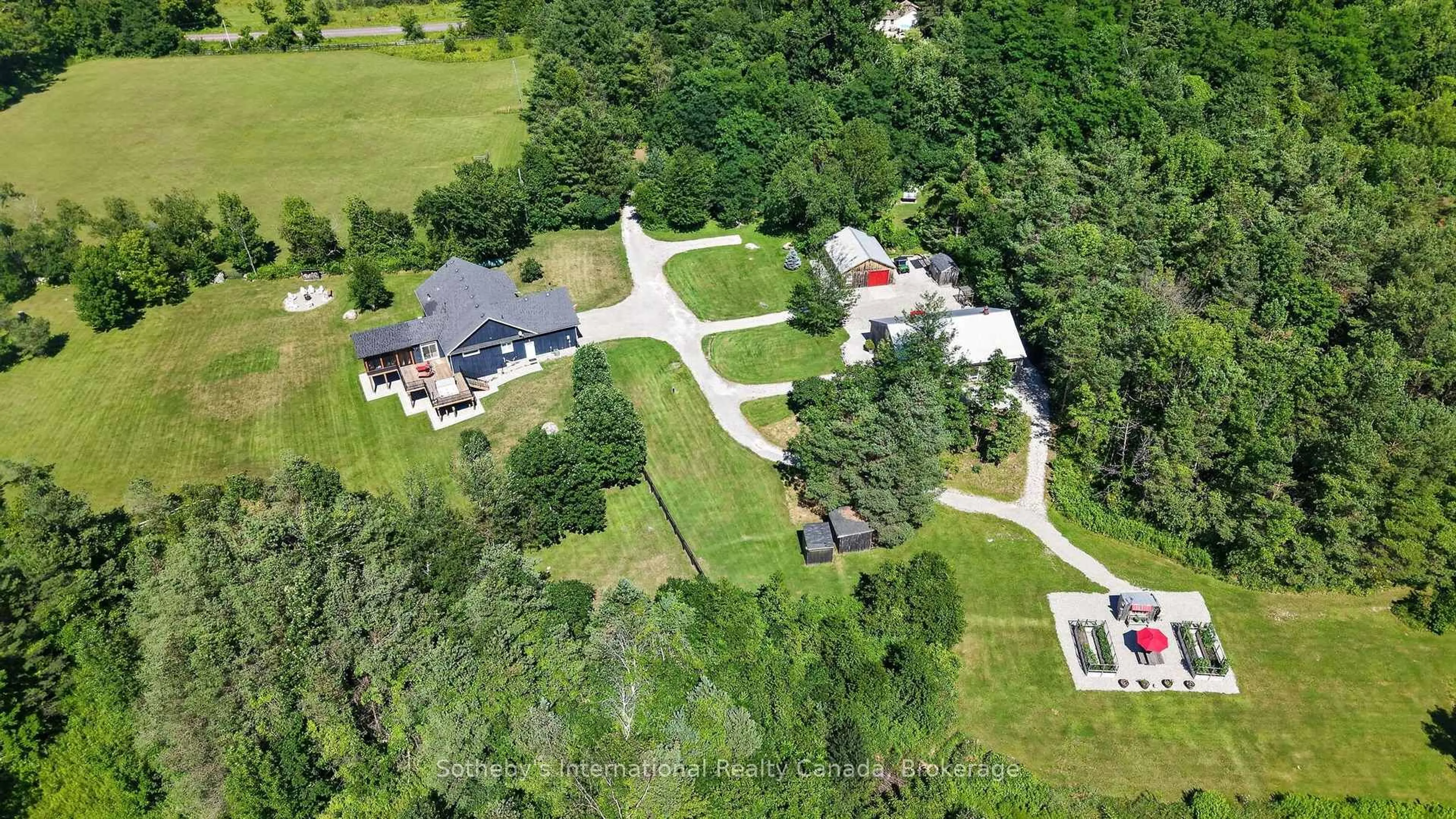 A pic from outside/outdoor area/front of a property/back of a property/a pic from drone, street for 6192 4 Line, Oro-Medonte Ontario L4R 4K3