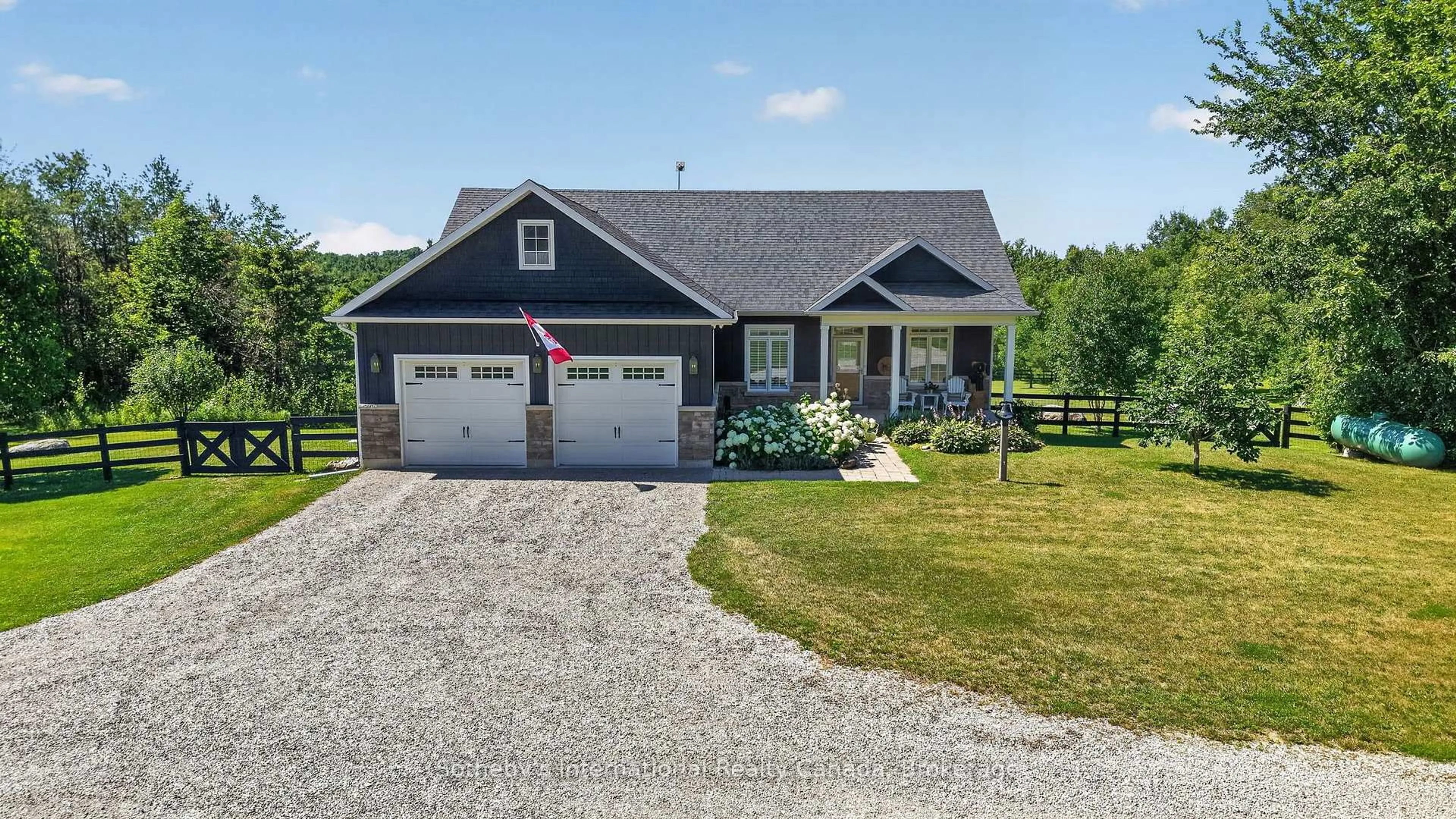 A pic from outside/outdoor area/front of a property/back of a property/a pic from drone, street for 6192 4 Line, Oro-Medonte Ontario L4R 4K3