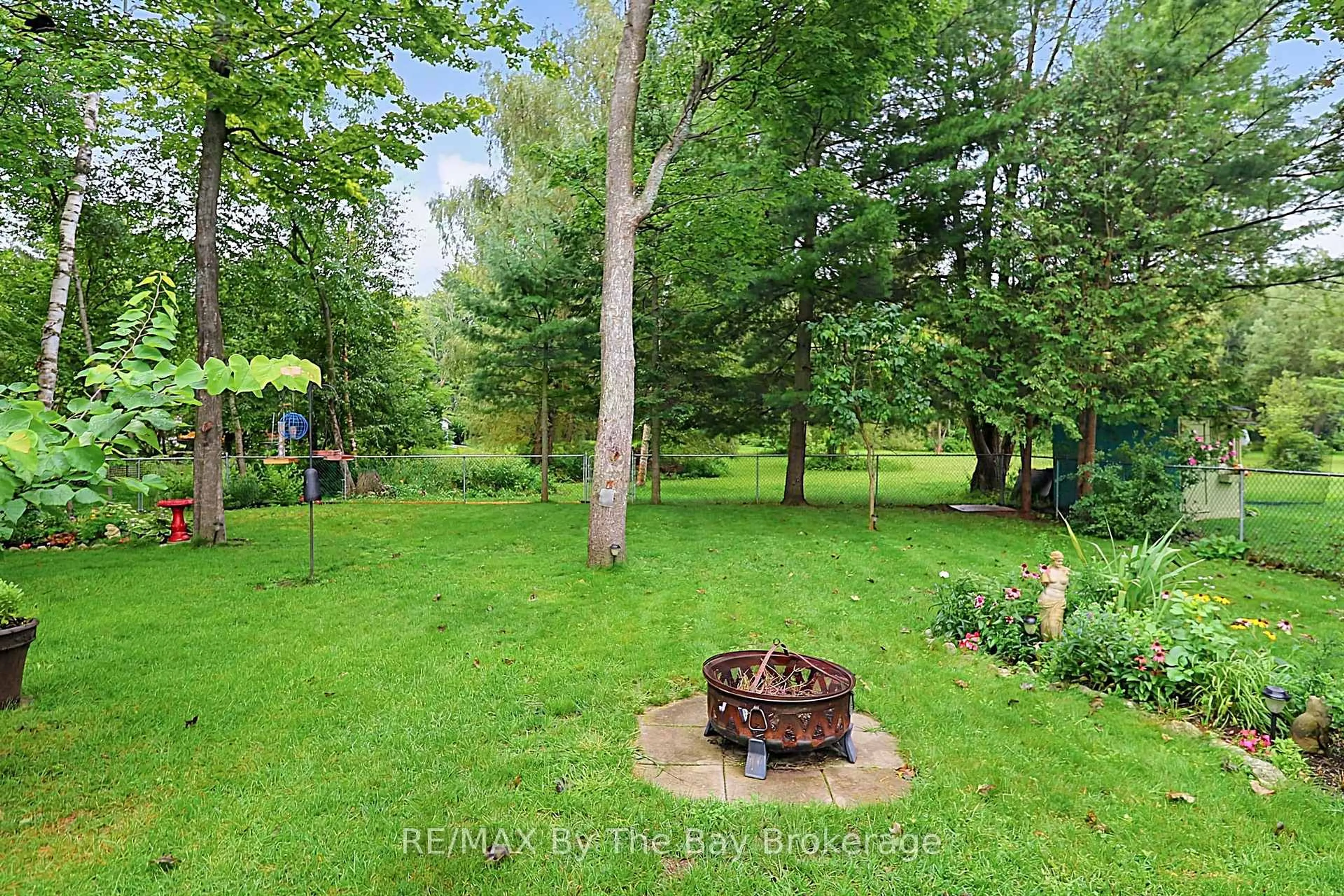Patio, forest/trees view for 49 Royal Beech Dr, Wasaga Beach Ontario L9Z 1H3