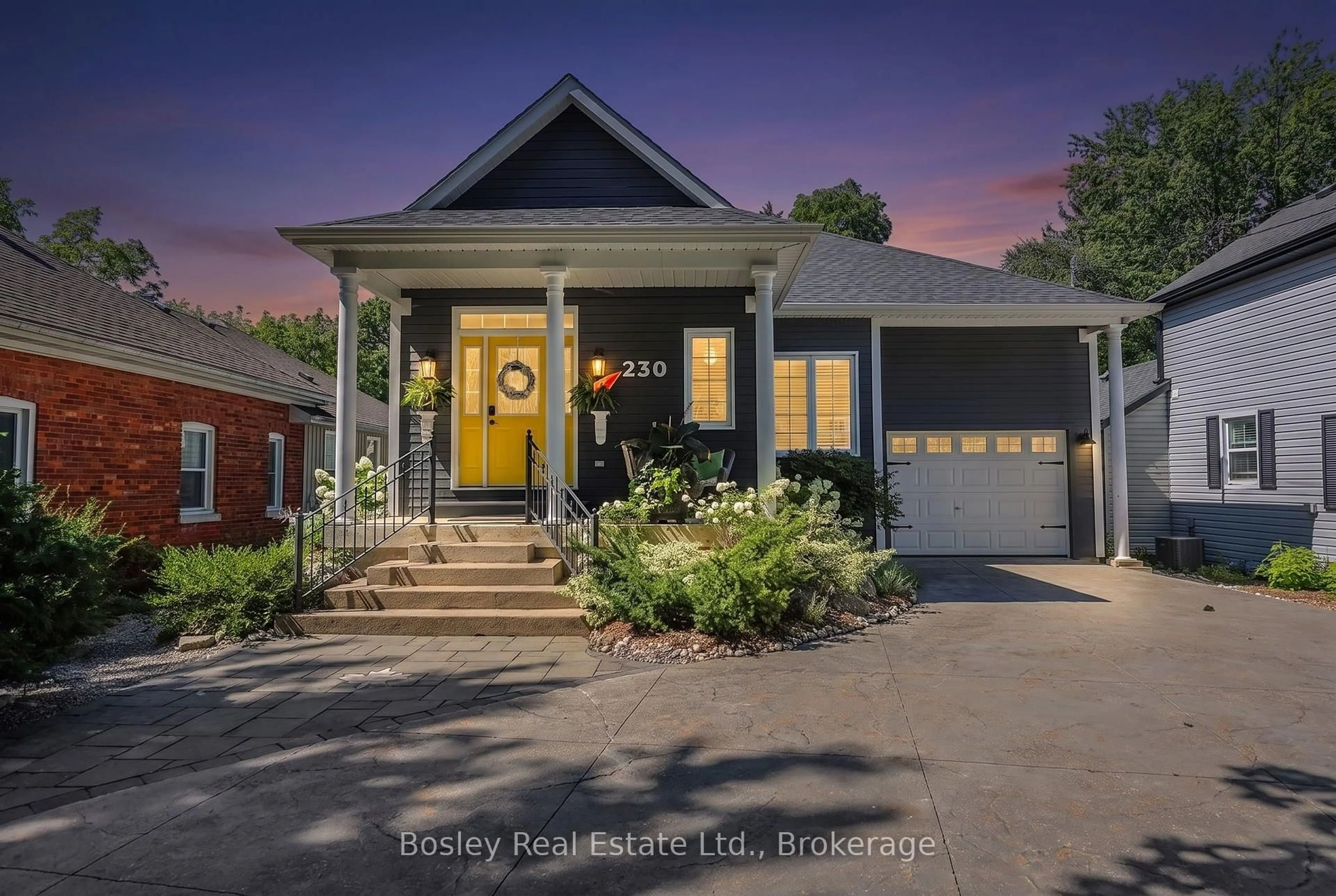 Unknown for 230 Napier St, Collingwood Ontario L9Y 3T3