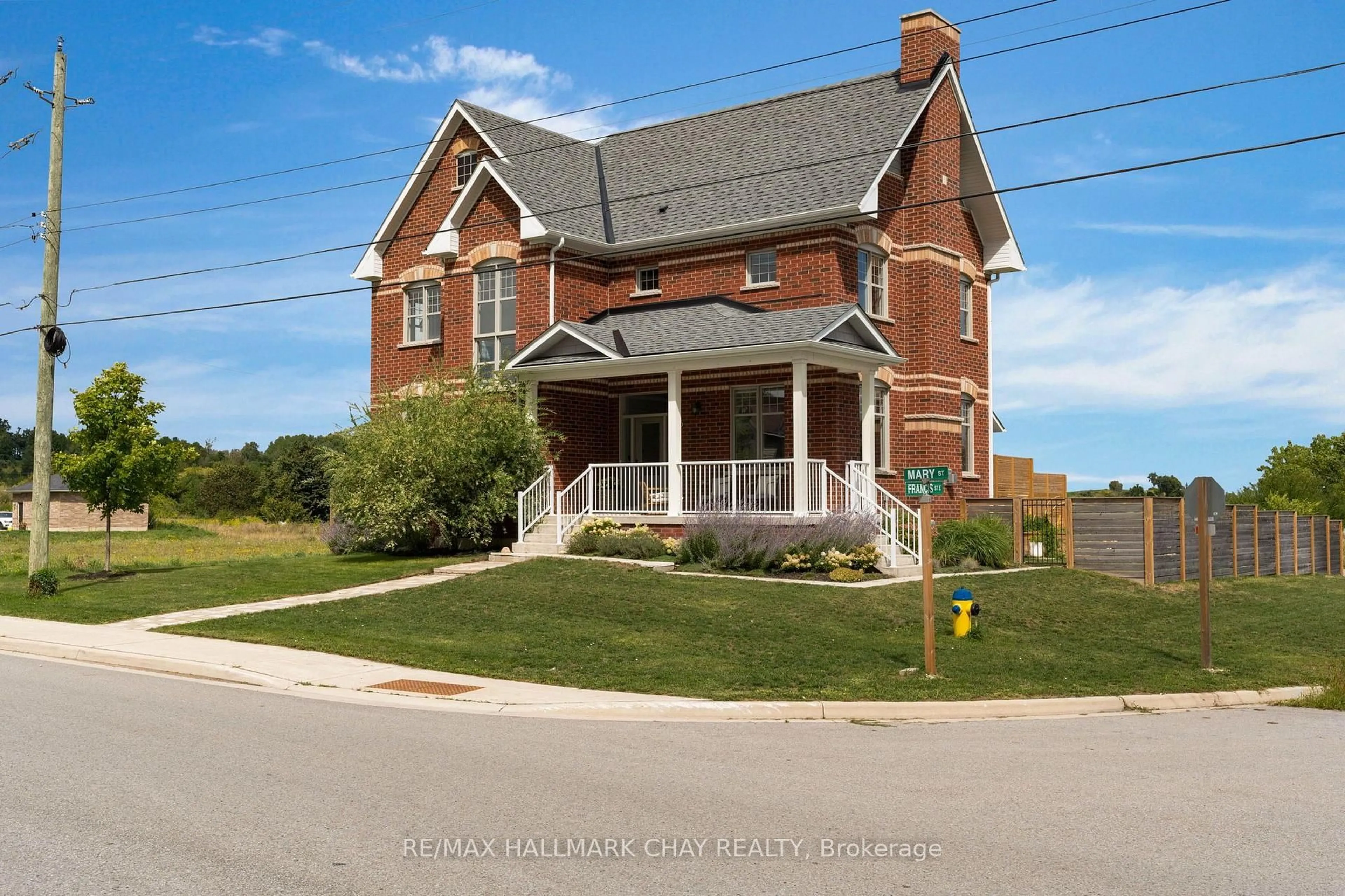 Home with brick exterior material, street for 46 Francis St, Clearview Ontario L0M 1G0