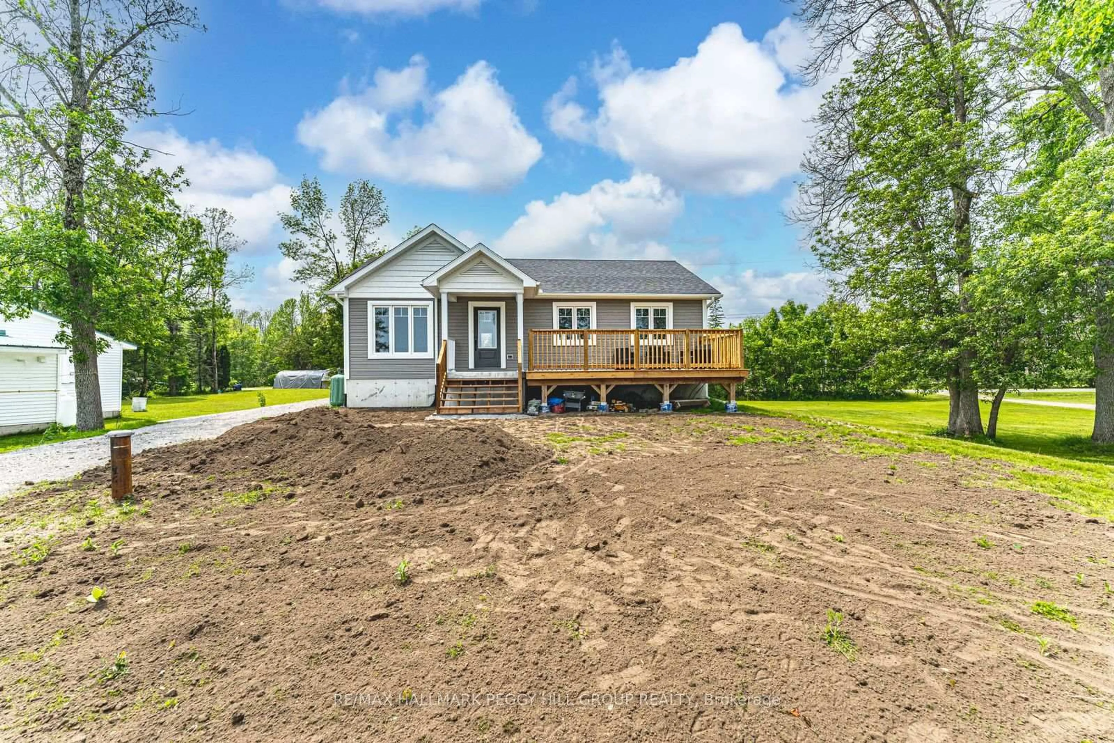 Home with vinyl exterior material, building for 4097 Dalrymple Dr, Ramara Ontario L0K 1B0