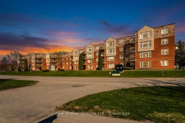 11 Beck Blvd #402, Penetanguishene 3