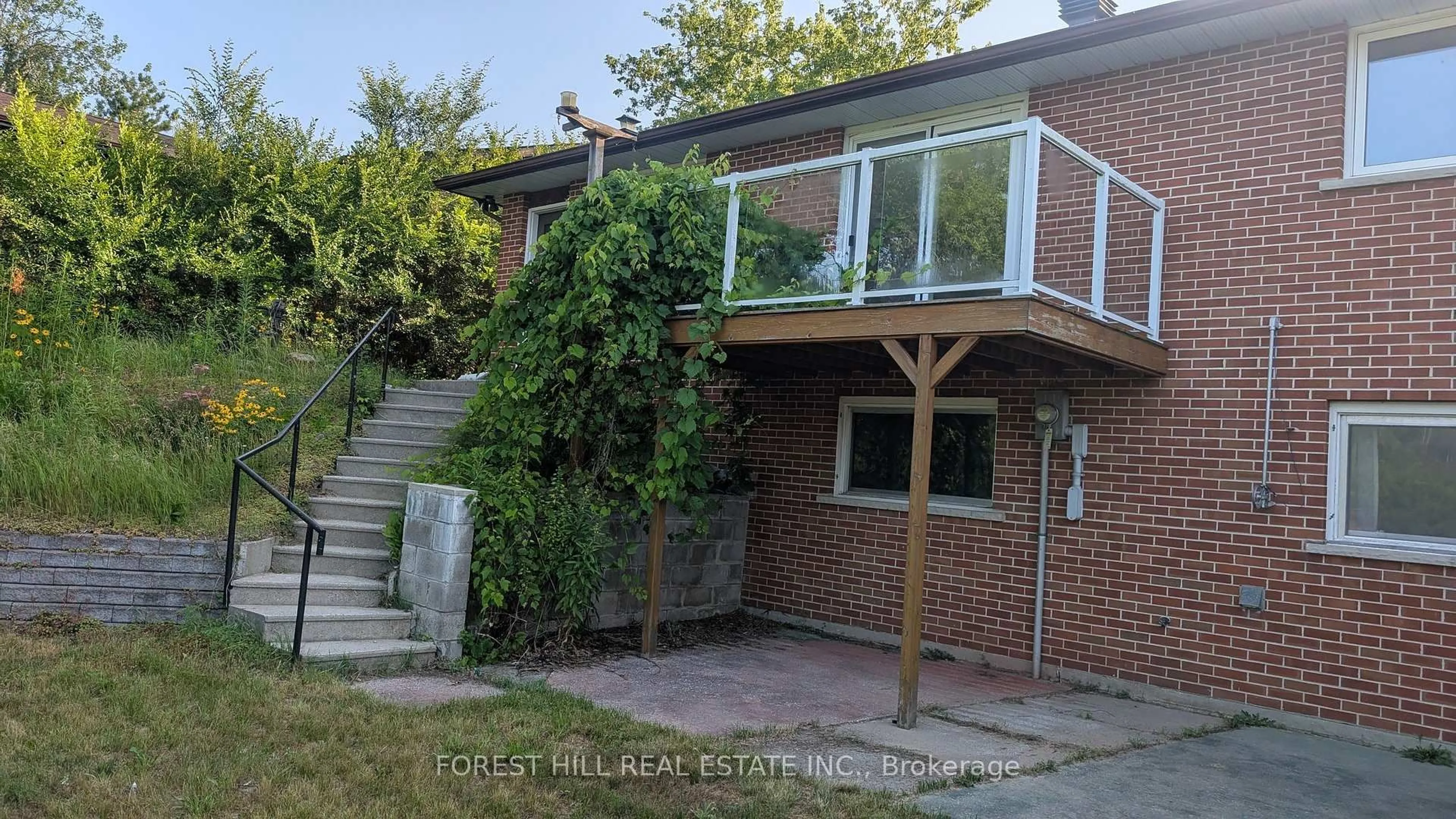 Home with brick exterior material, street for 144 Miller Dr, Barrie Ontario L4N 9X3