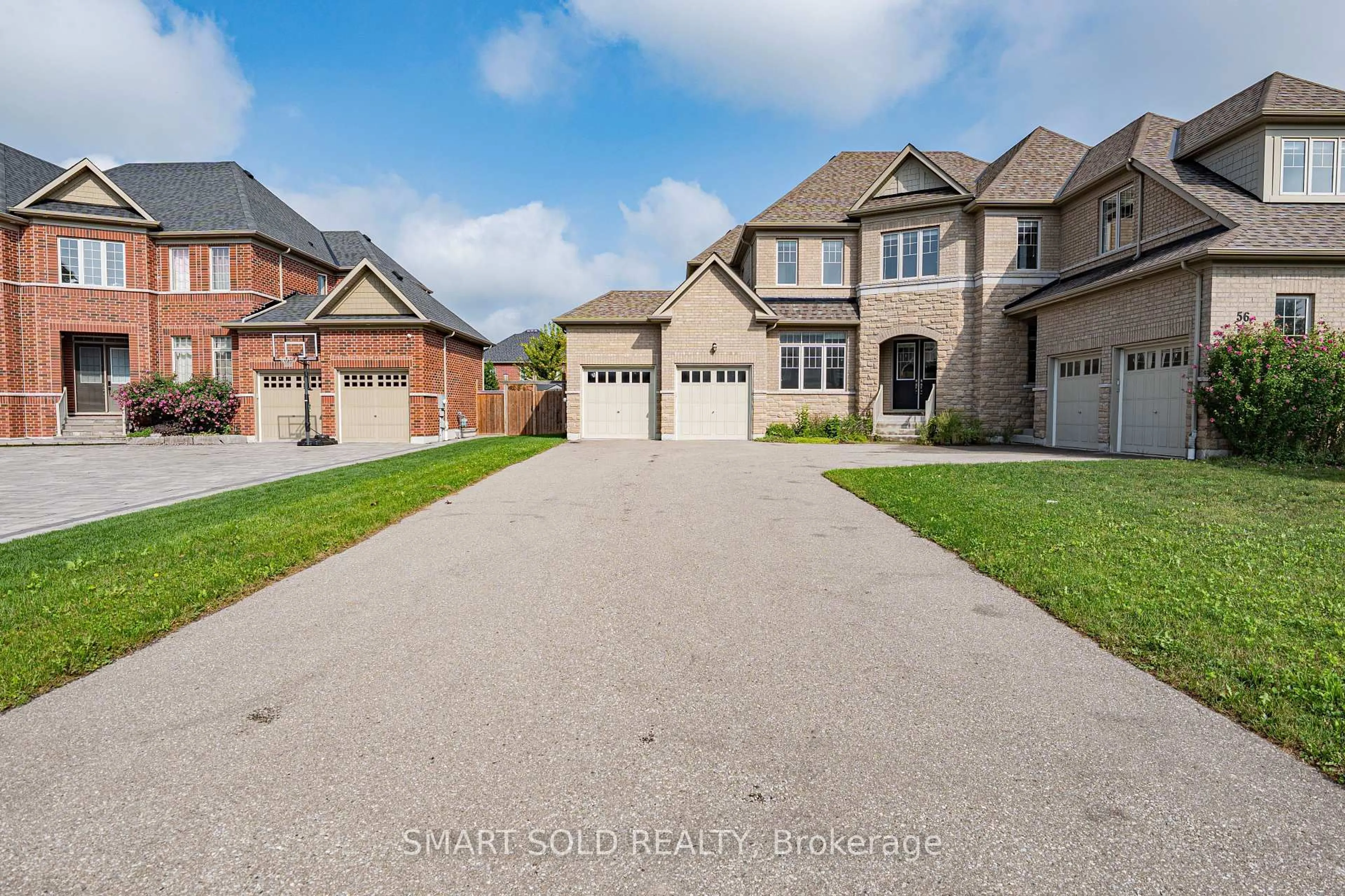 A pic from outside/outdoor area/front of a property/back of a property/a pic from drone, street for 56 Redmond Cres, Springwater Ontario L9X 2A2