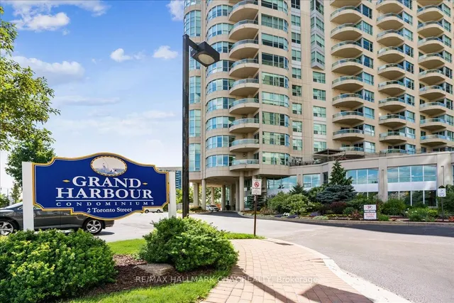 2 Toronto St #1411, Barrie 3