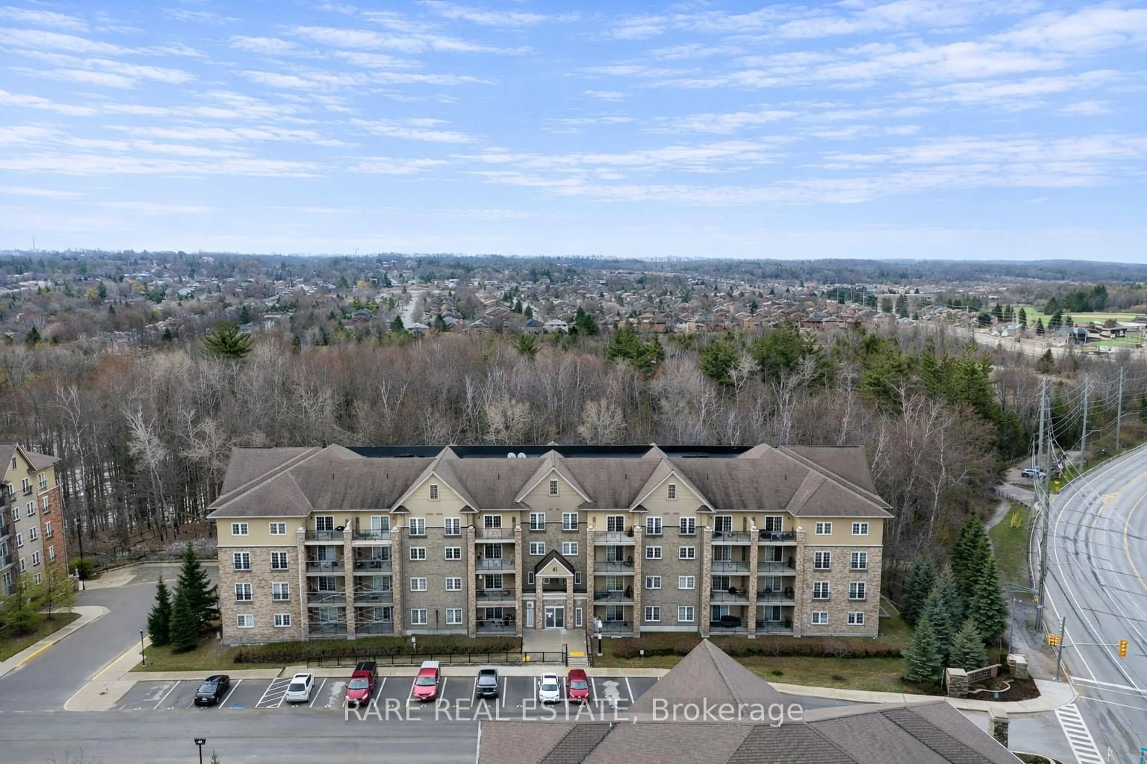 A pic from outside/outdoor area/front of a property/back of a property/a pic from drone, unknown for 41 Ferndale Dr #309, Barrie Ontario L4N 5T6