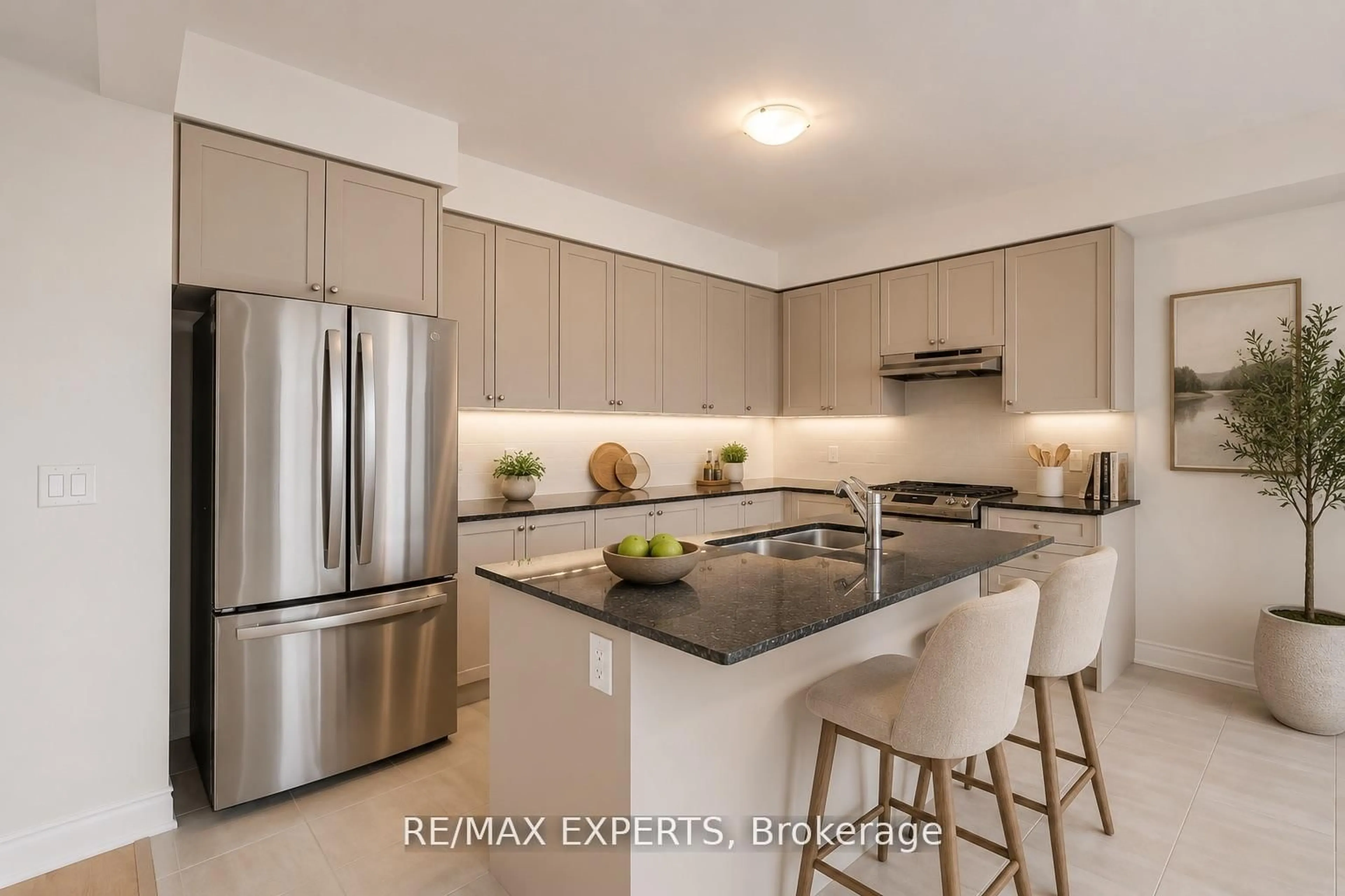 Open concept kitchen, ceramic/tile floor for 11 Union Blvd, Wasaga Beach Ontario L9Z 0M6