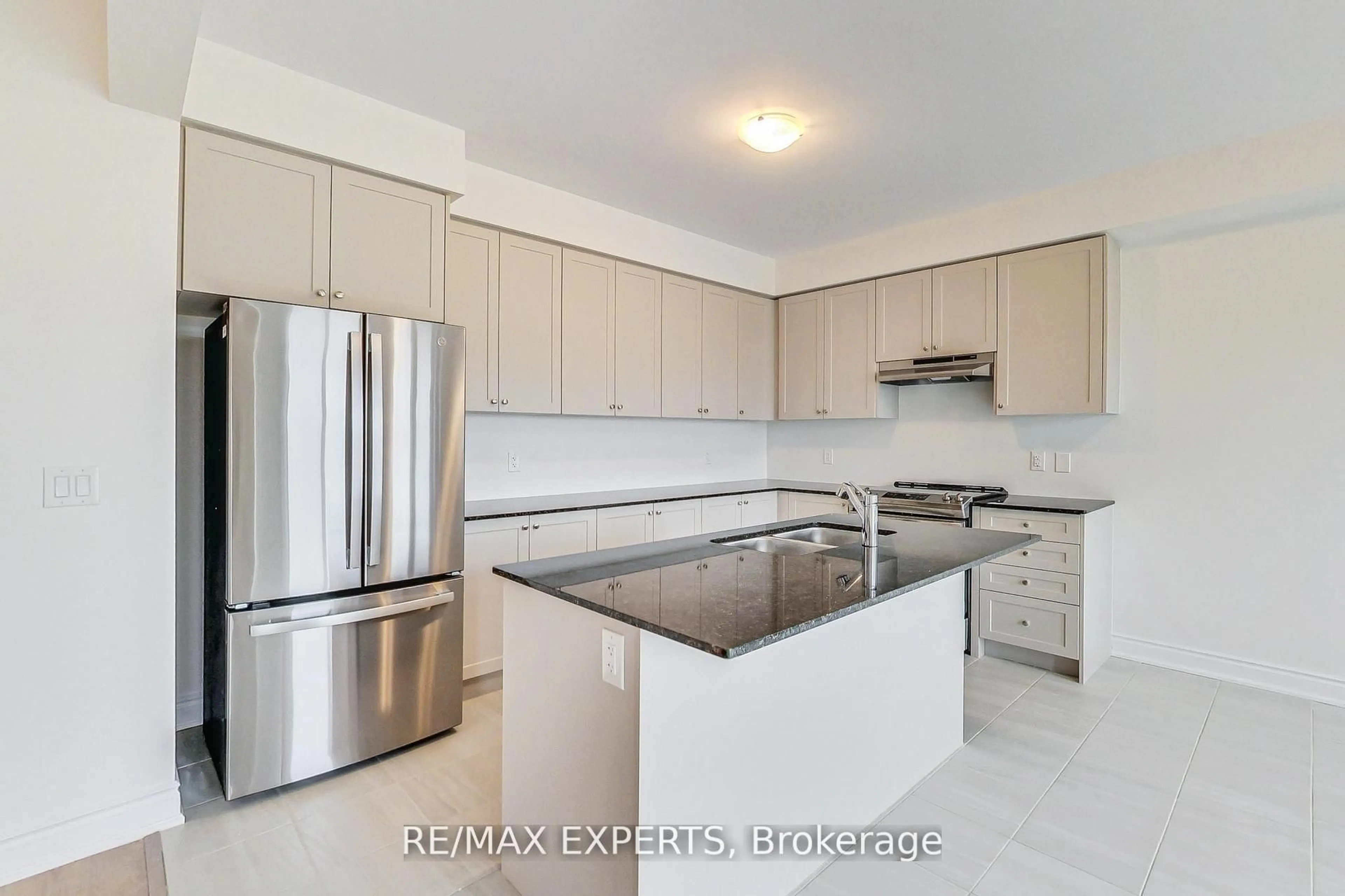 Unknown for 11 Union Blvd, Wasaga Beach Ontario L9Z 0M6