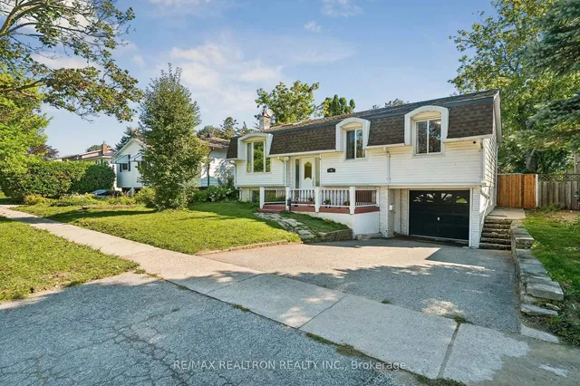 101 Marshall St, Barrie 3