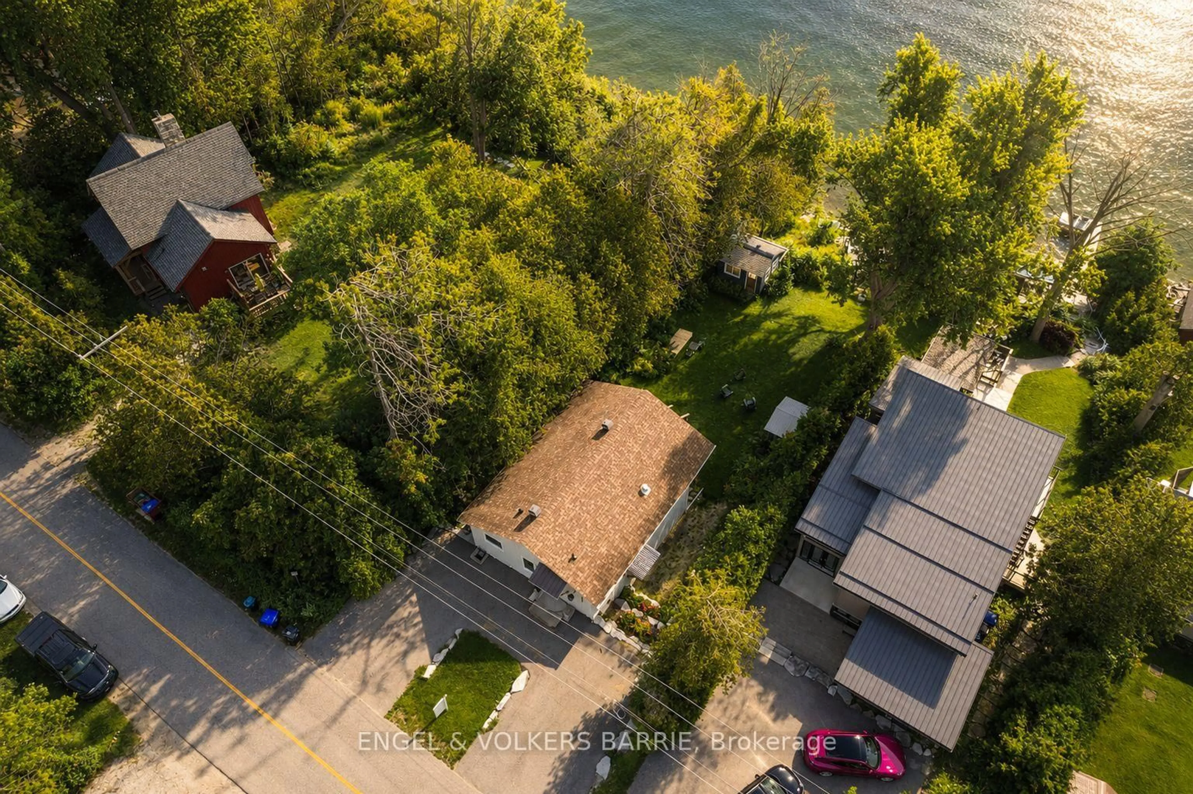 A pic from outside/outdoor area/front of a property/back of a property/a pic from drone, unknown for 2371 Lakeshore Rd, Oro-Medonte Ontario L0L 1T0