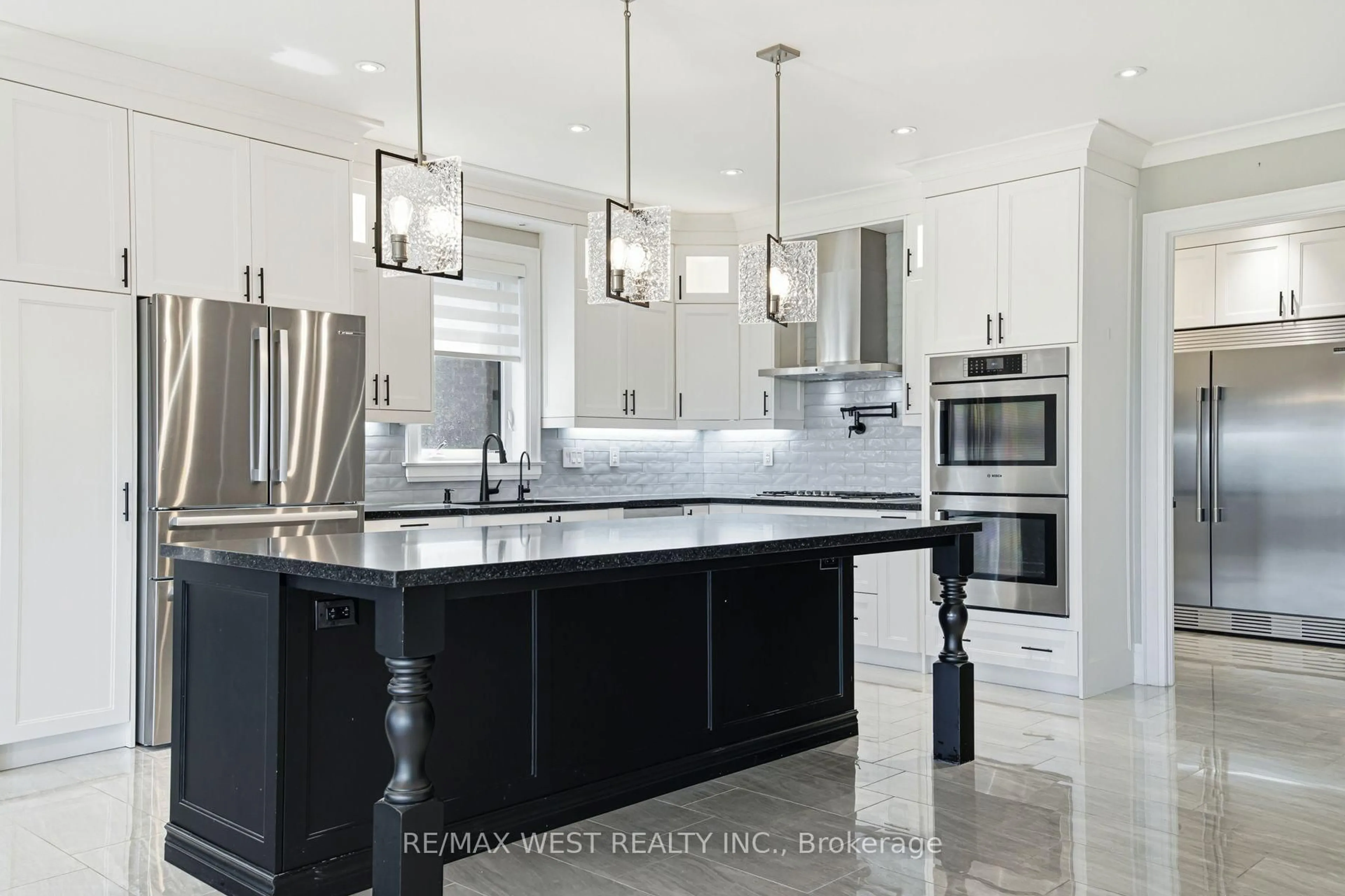 Contemporary kitchen, ceramic/tile floor for 2292 Shore Lane, Wasaga Beach Ontario L9Z 2X6