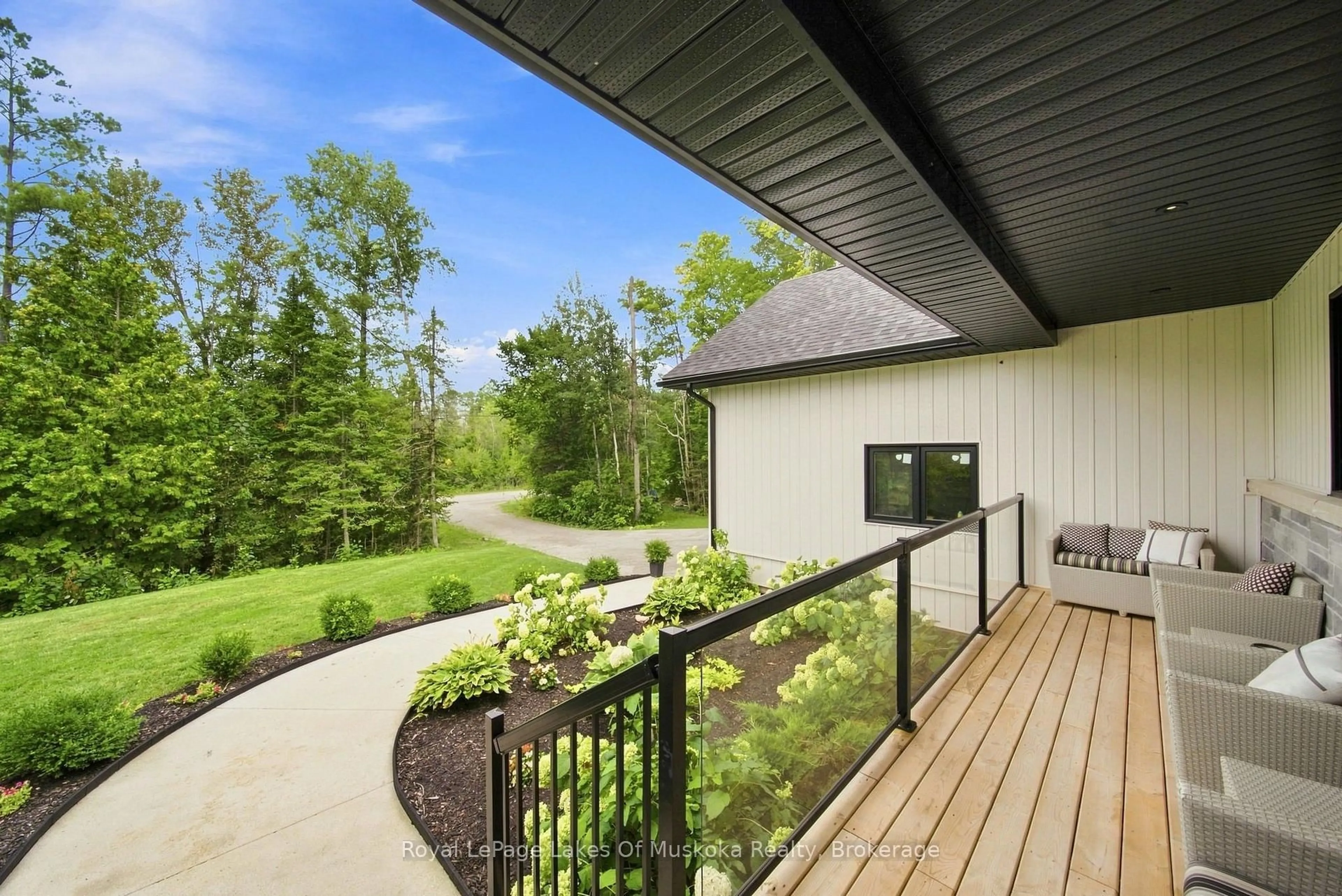 Patio, mountain view for 41 Meadows Ave, Tay Ontario L0K 2C0