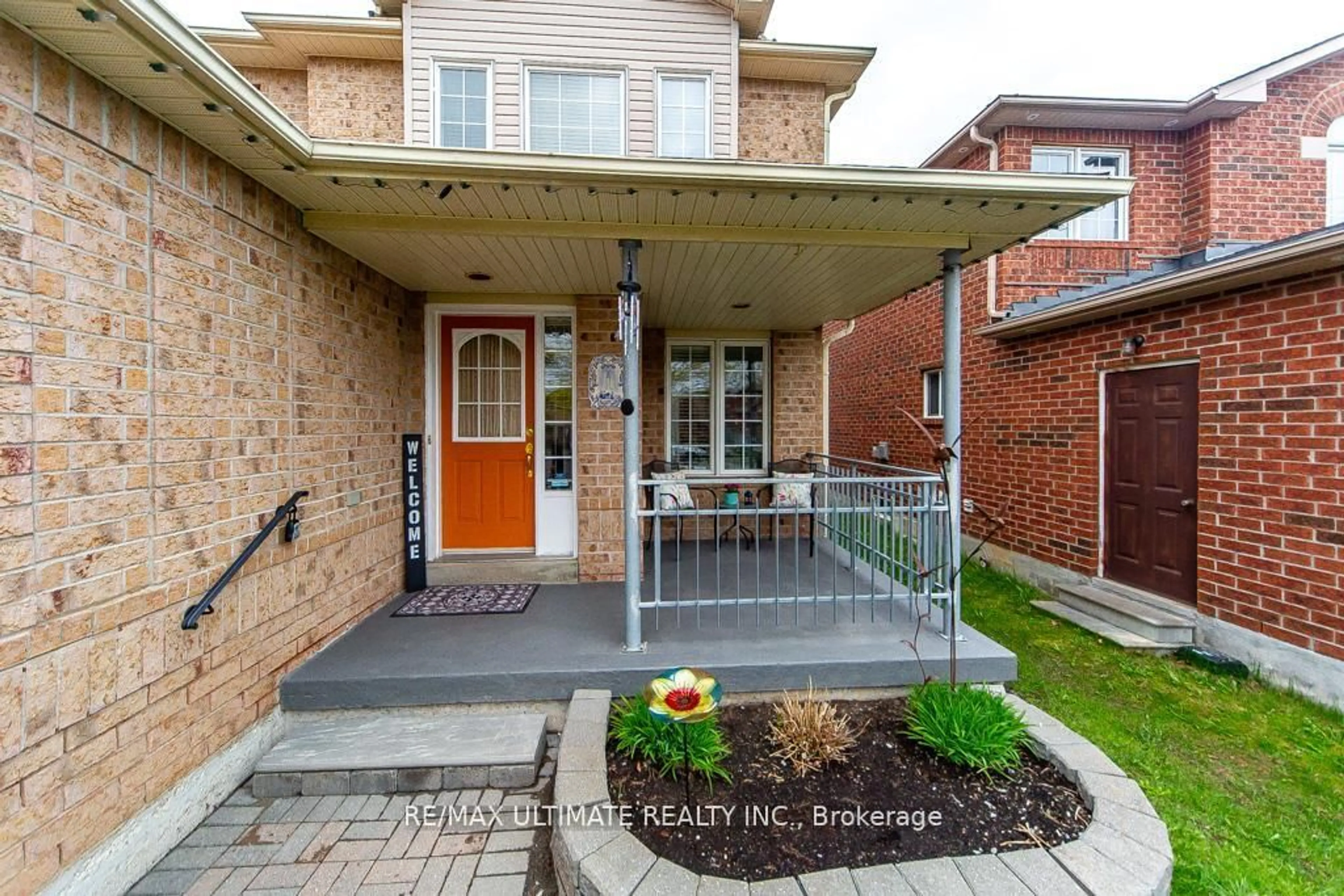 Home with brick exterior material, street for 5 Twiss Dr, Barrie Ontario L4N 8P3