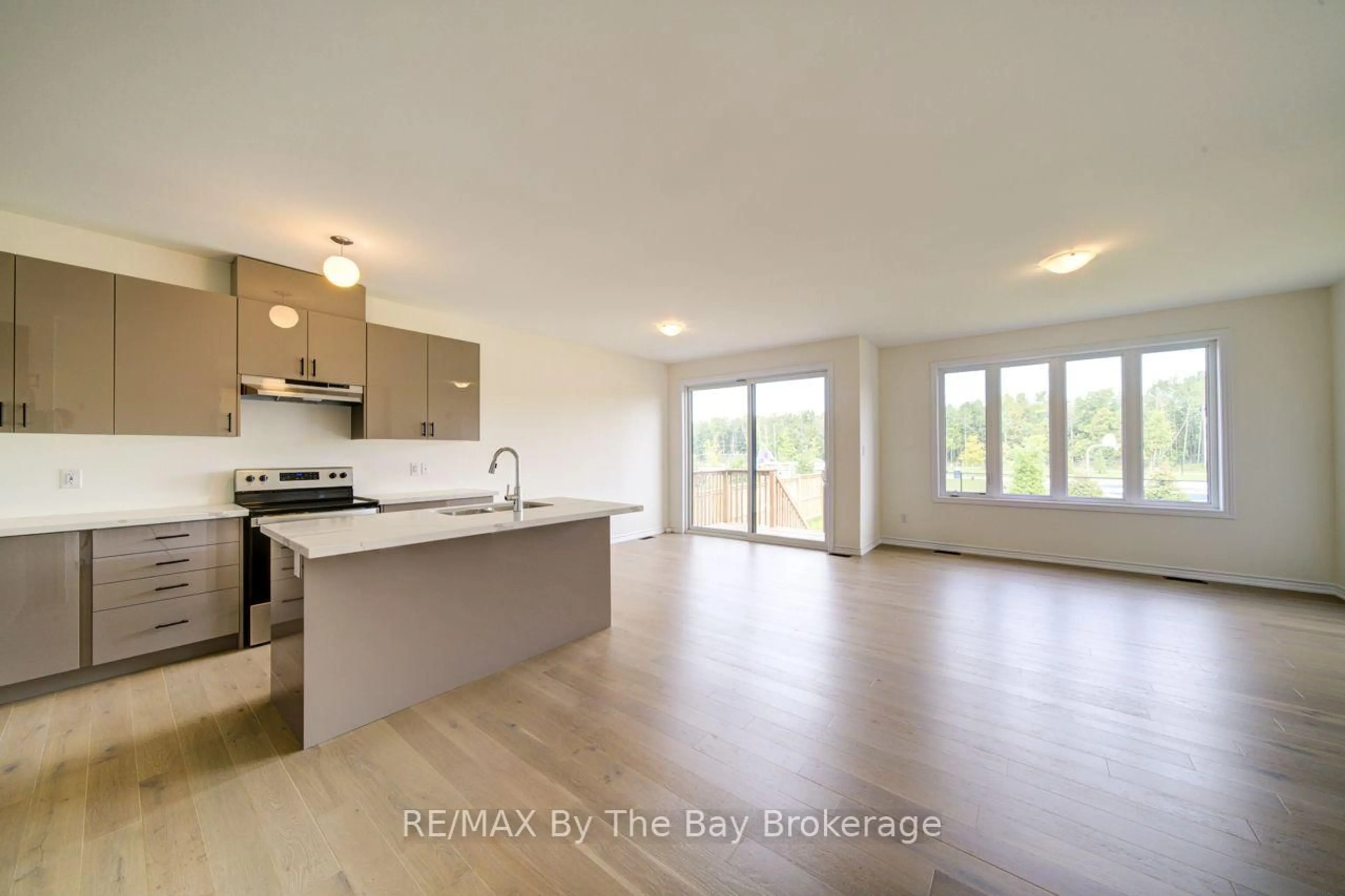 Open concept kitchen, unknown for 232 Ramblewood Dr, Wasaga Beach Ontario L9Z 0L6