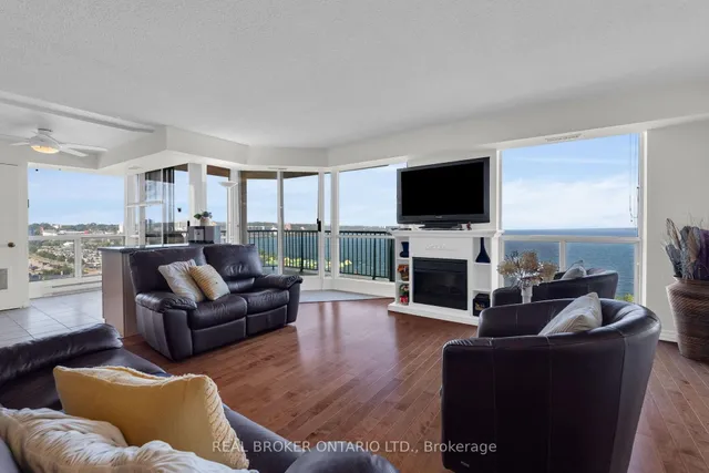 65 Ellen St #903, Barrie 2