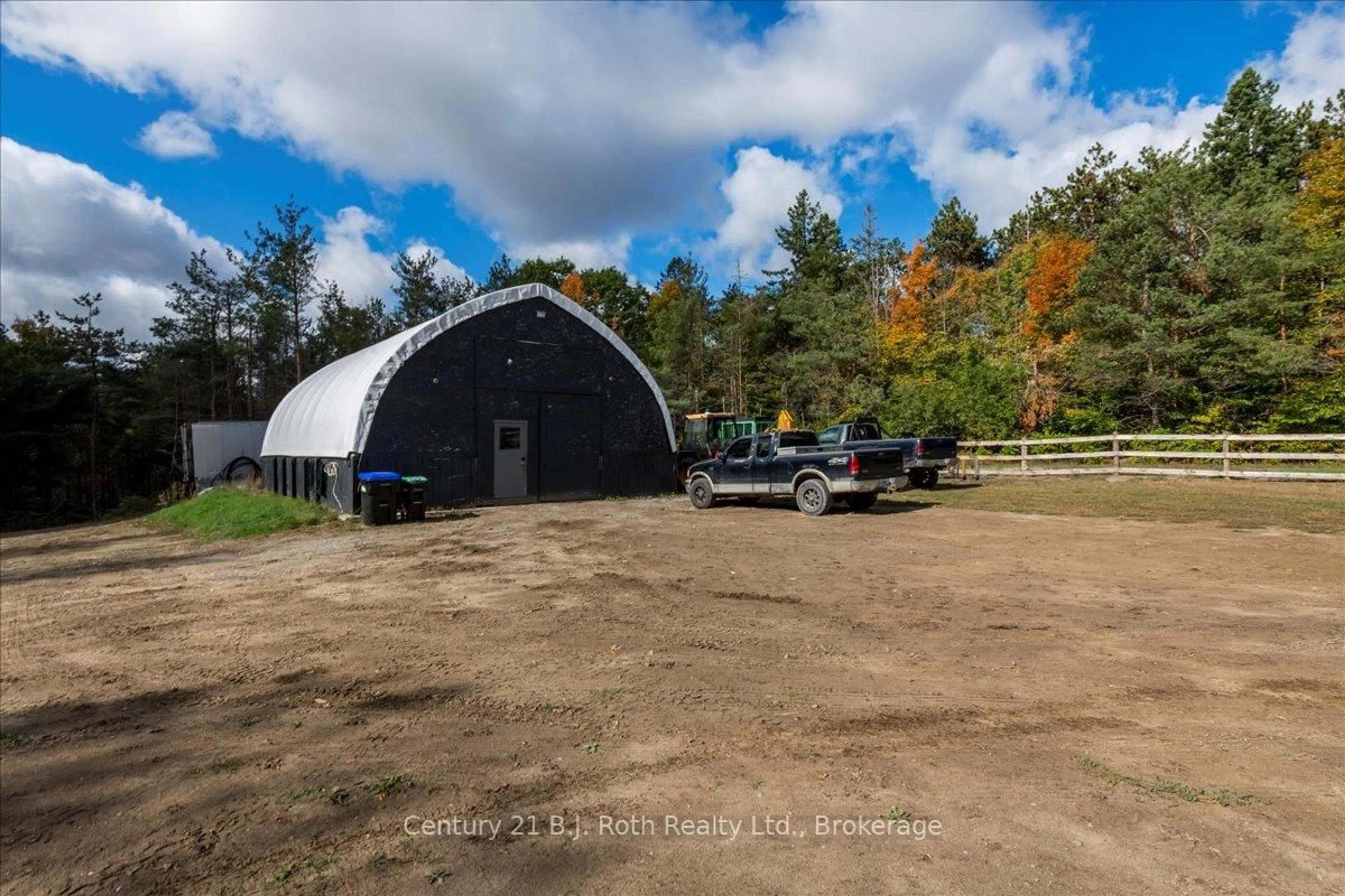 Shed for 2286 Flos 10 Rd, Springwater Ontario L0L 1P0