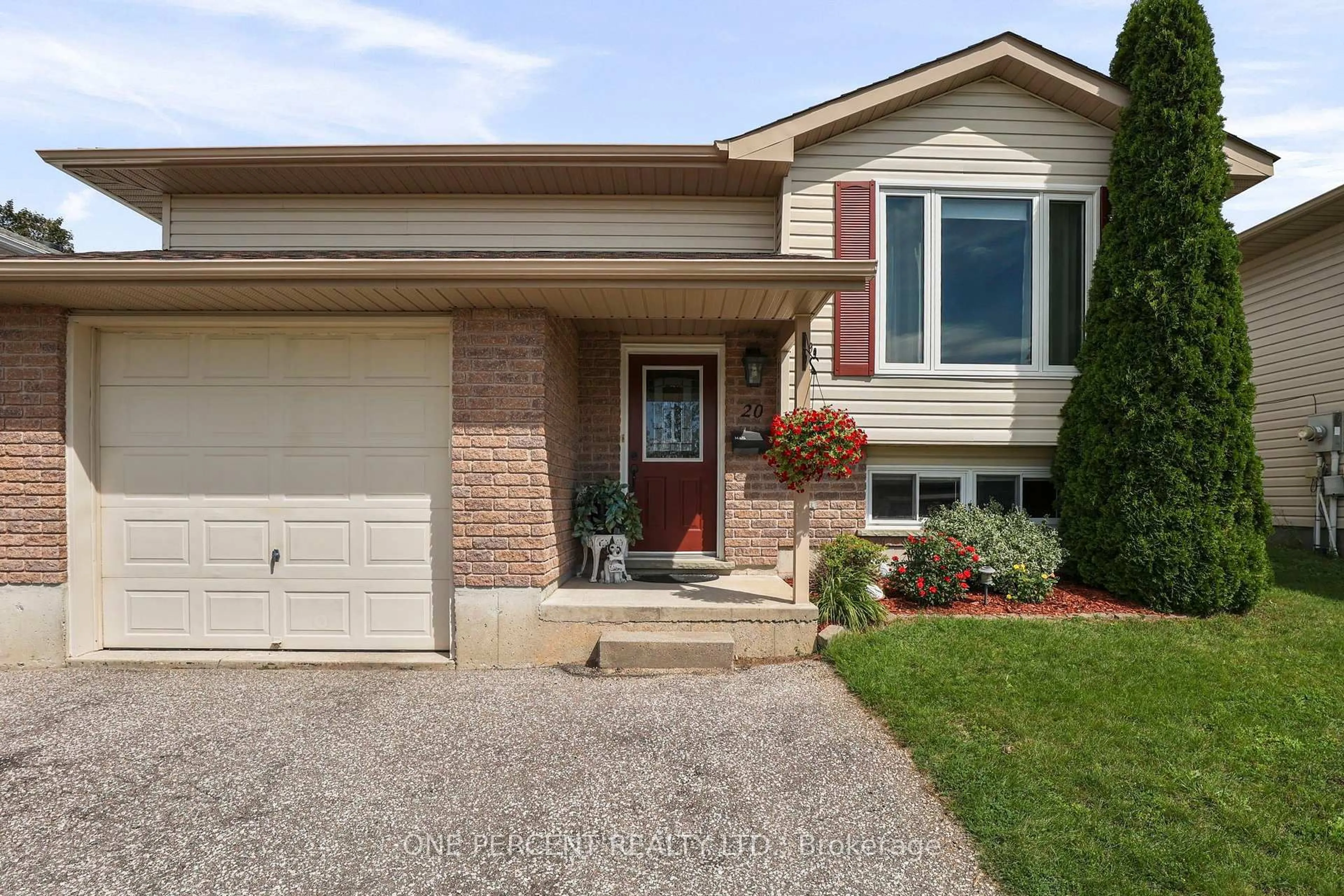 Home with brick exterior material, street for 20 Jordon Cres, Orillia Ontario L3V 8A9