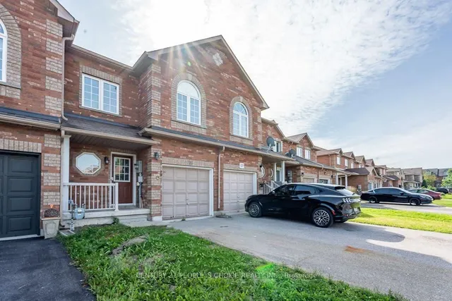129 Sydenham Wells Sq, Barrie 3