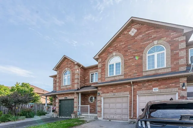 129 Sydenham Wells Sq, Barrie 4