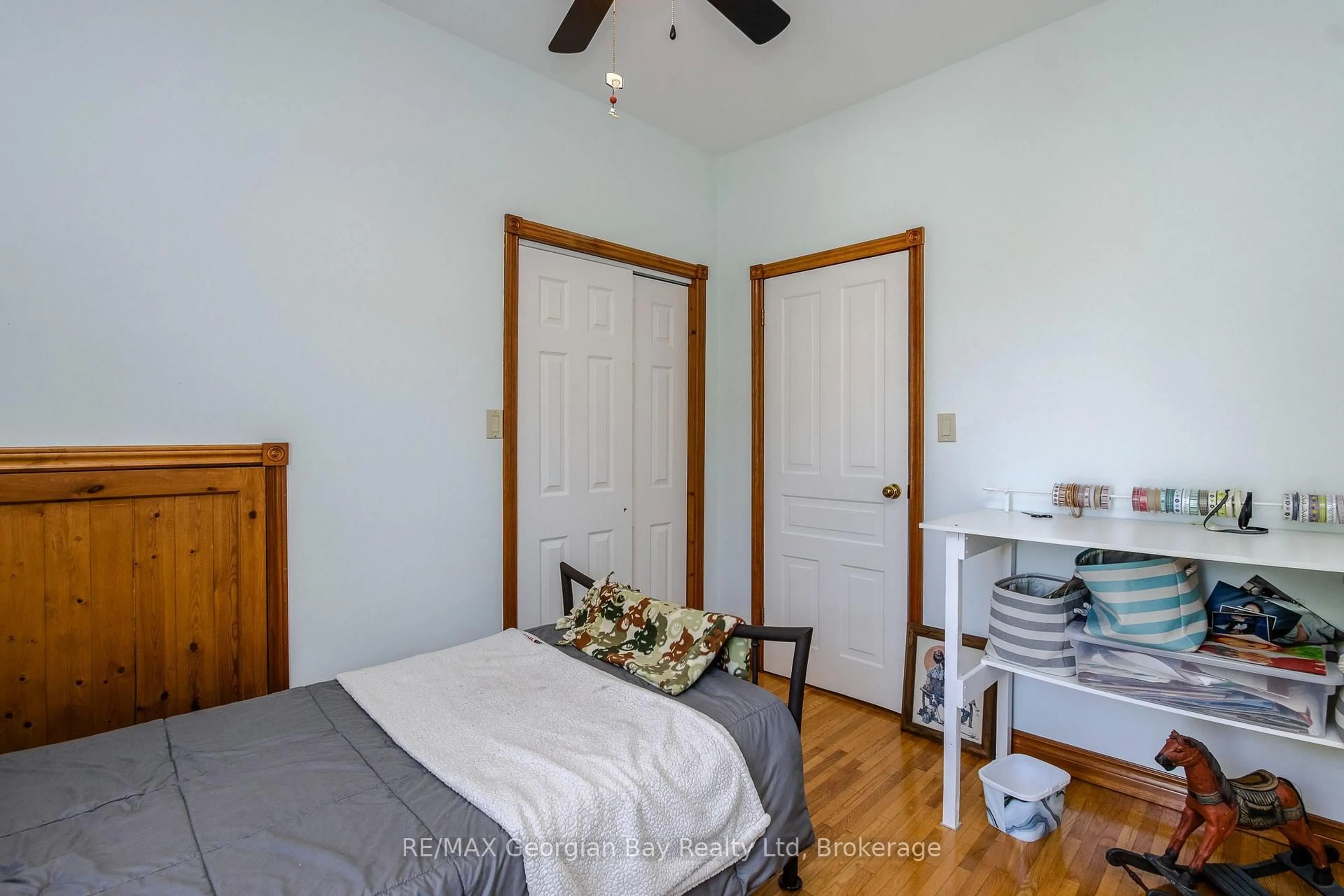 A pic of a room for 305 Lindsay St, Midland Ontario L4R 2V4