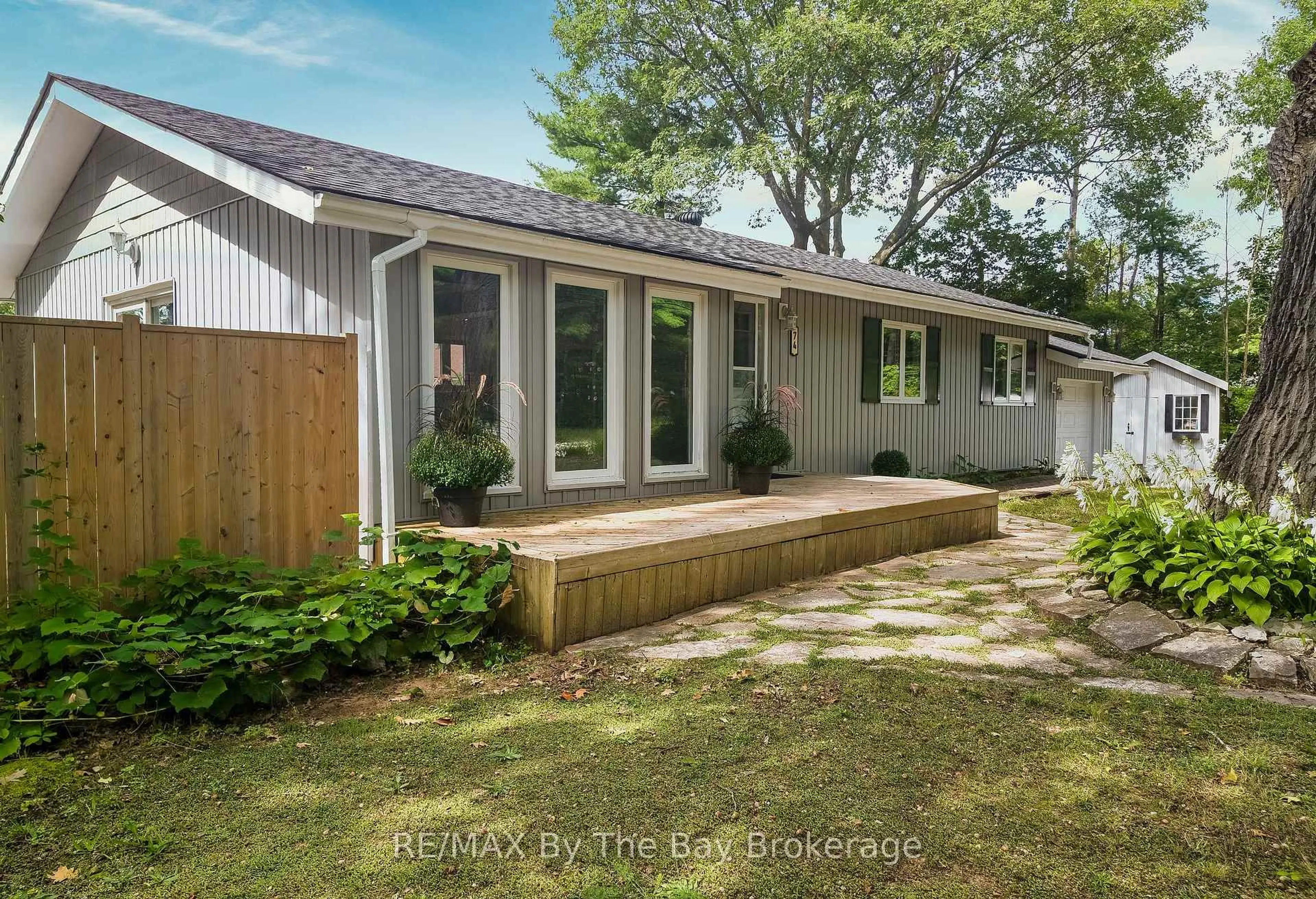 Unknown for 74 Oxbow Park Dr, Wasaga Beach Ontario L9Z 2V8
