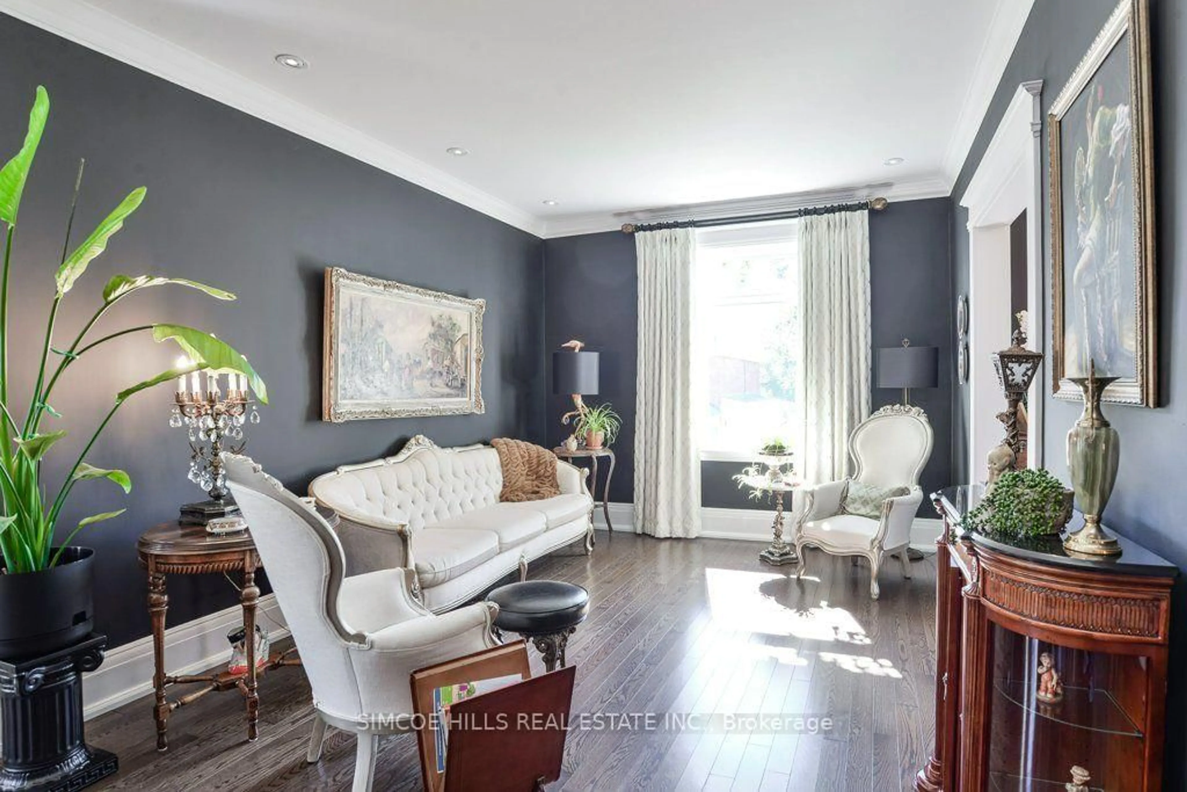 Living room with furniture, unknown for 192 John St, Orillia Ontario L3V 3H7
