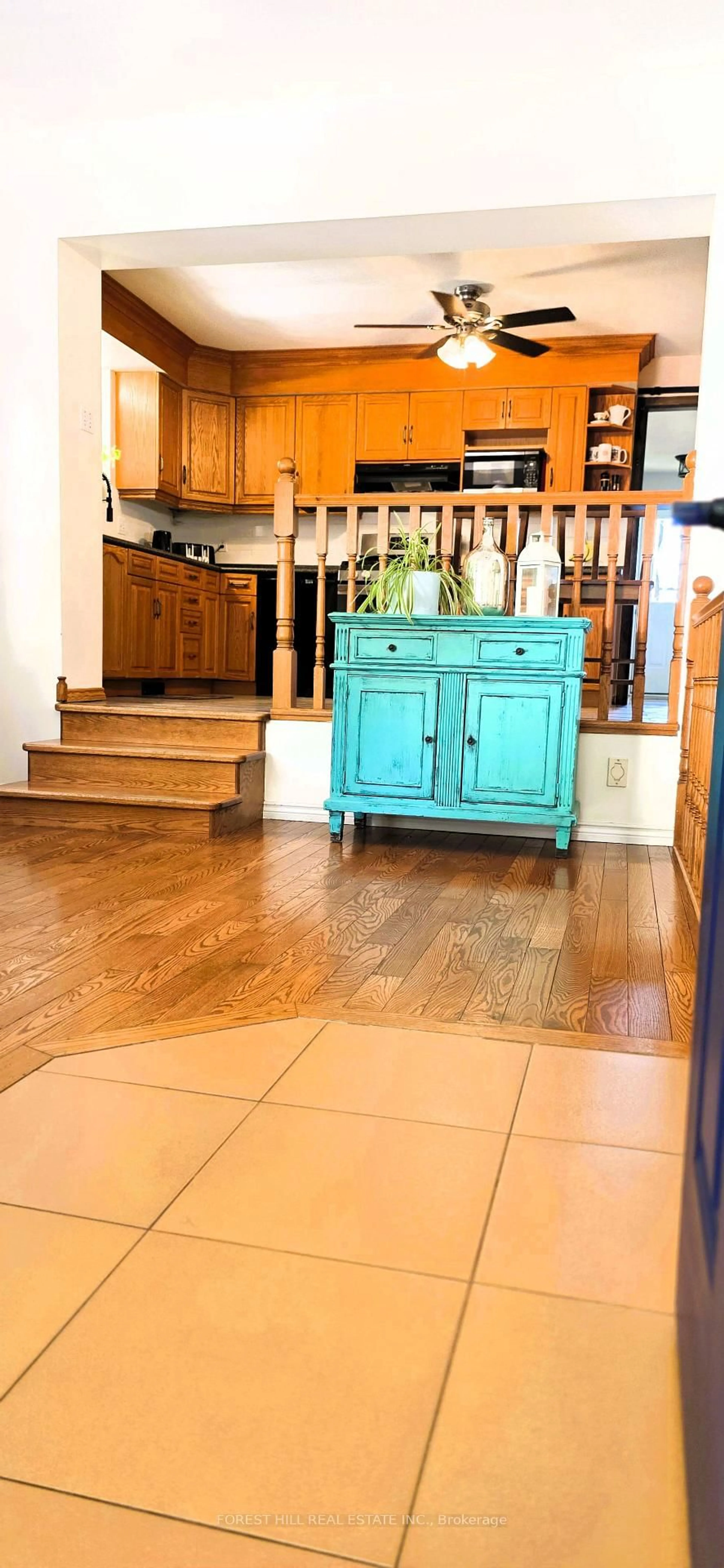 Unknown for 4 Karen Cres, Orillia Ontario L3V 3H1