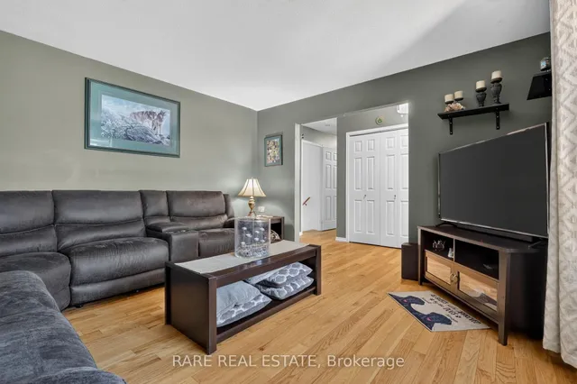 15 Switzer St, Clearview 5