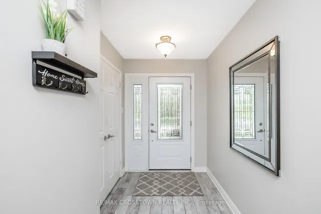 63 Oakridge Dr, Barrie 4
