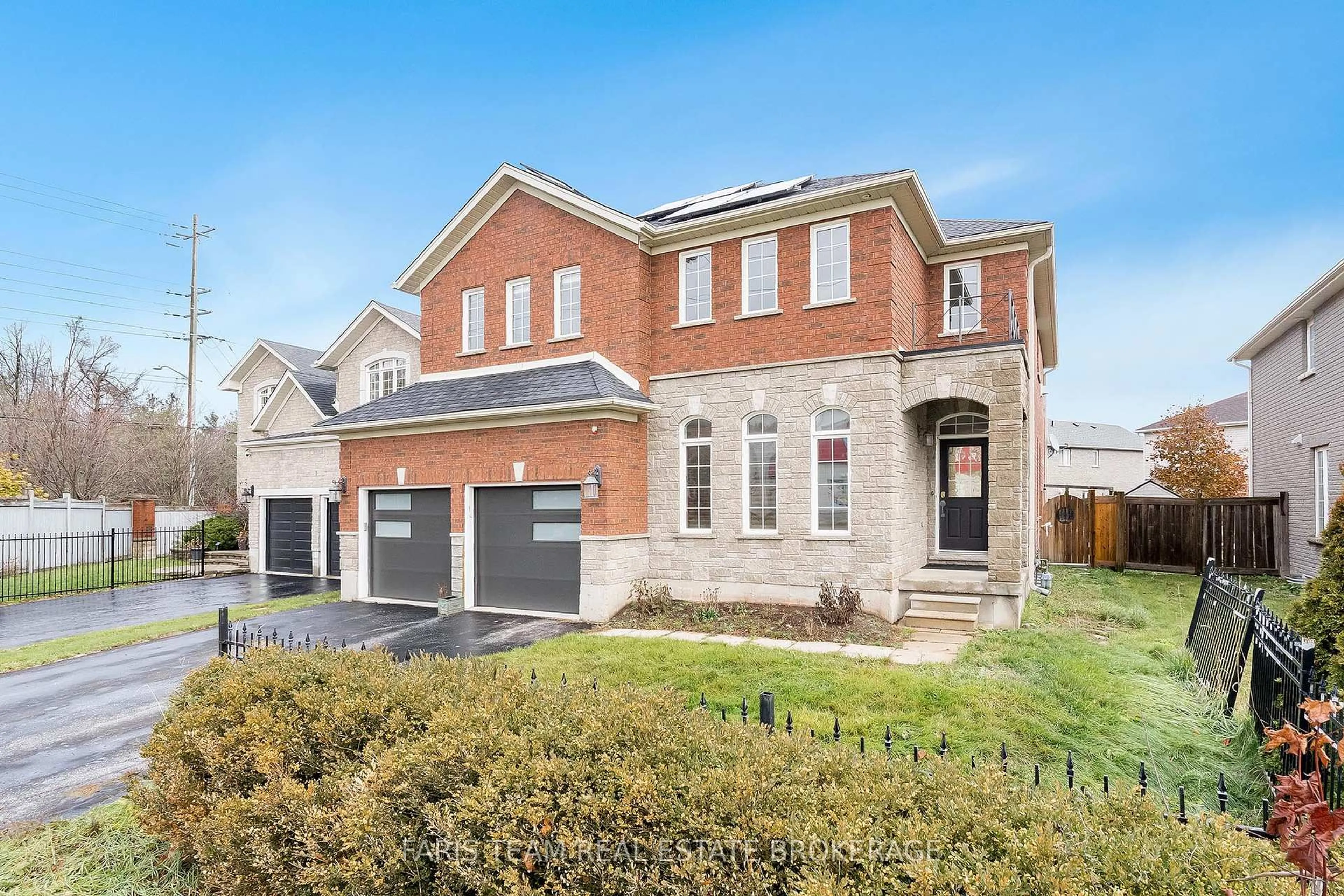 Home with brick exterior material, street for 3 Prince William Way, Barrie Ontario L4N 0Y9
