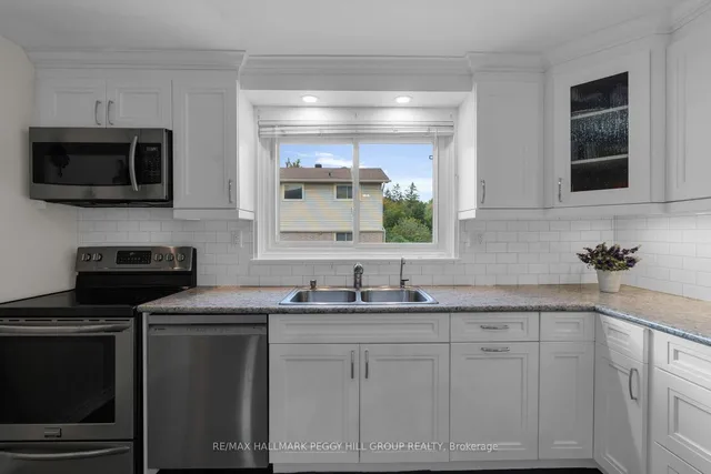 233 Innisfil St #4, Barrie 3