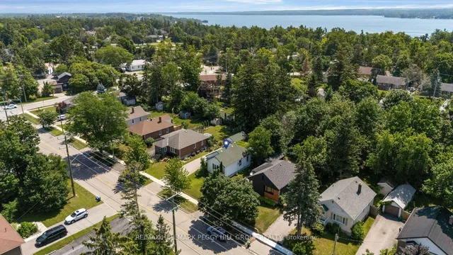 171 Codrington St, Barrie 2