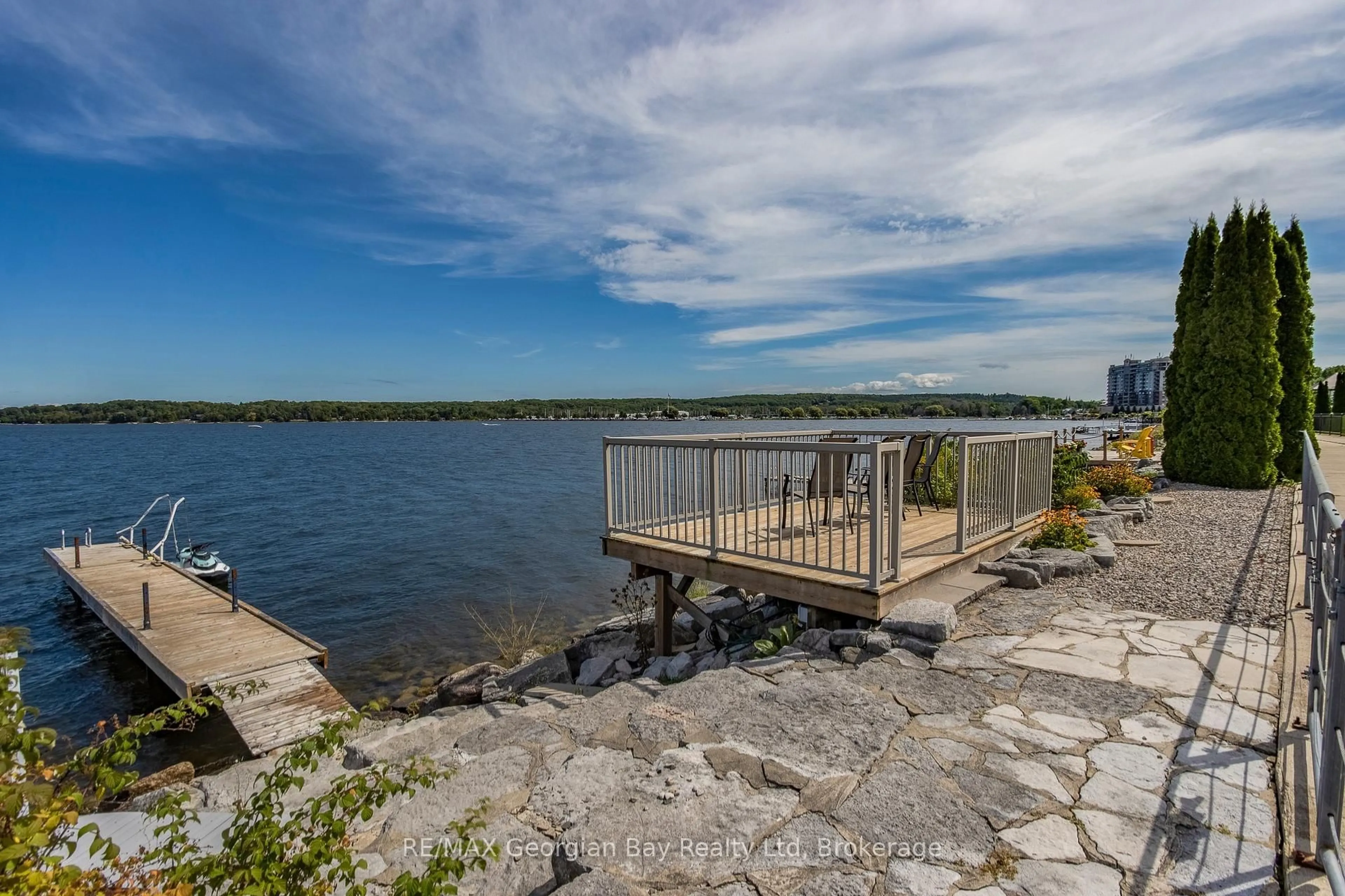Patio, water/lake/river/ocean view for 507 Aberdeen Blvd, Midland Ontario L4R 5L9