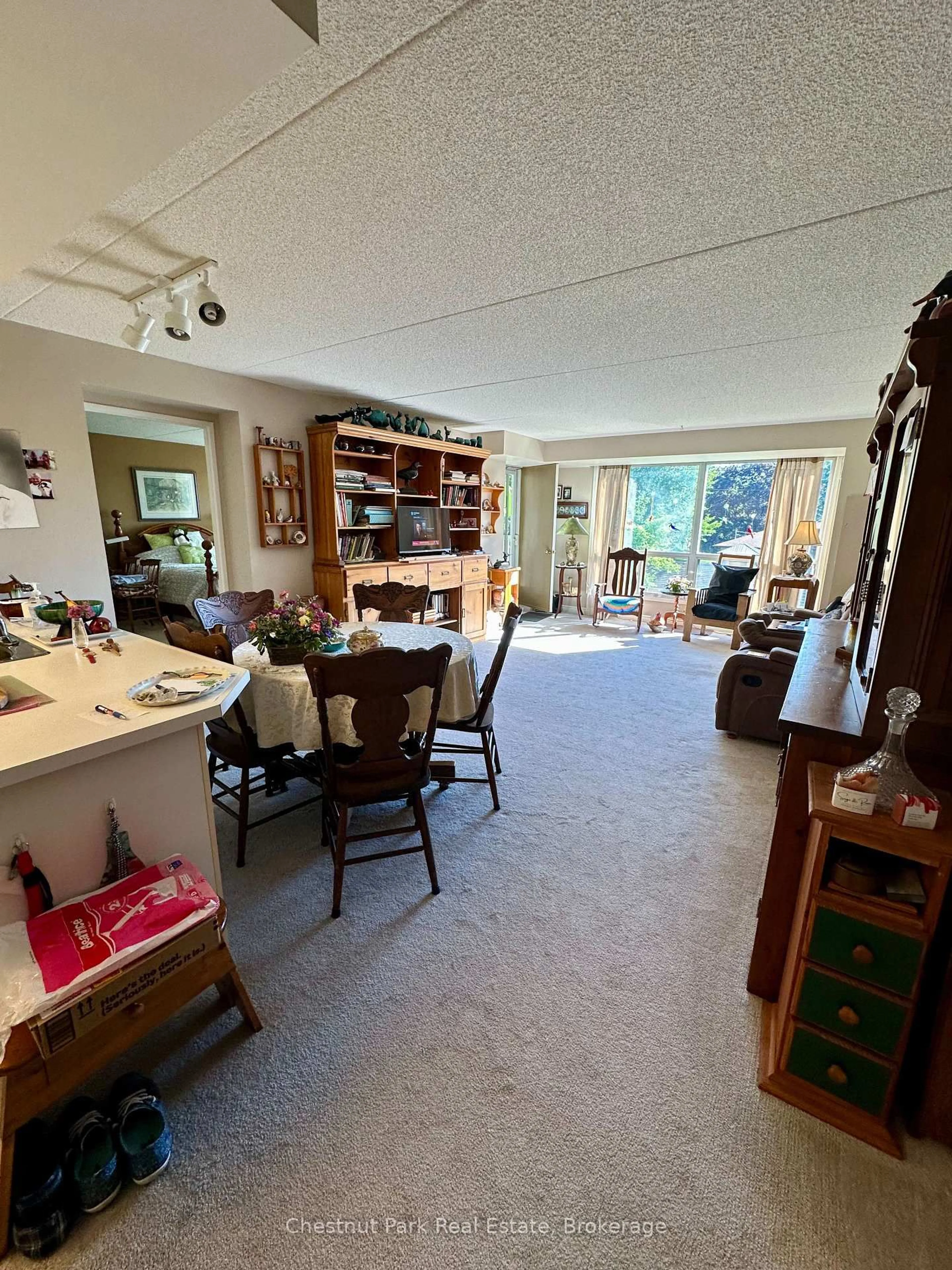 A pic of a room for 172 Eighth St #209, Collingwood Ontario L9Y 4T2