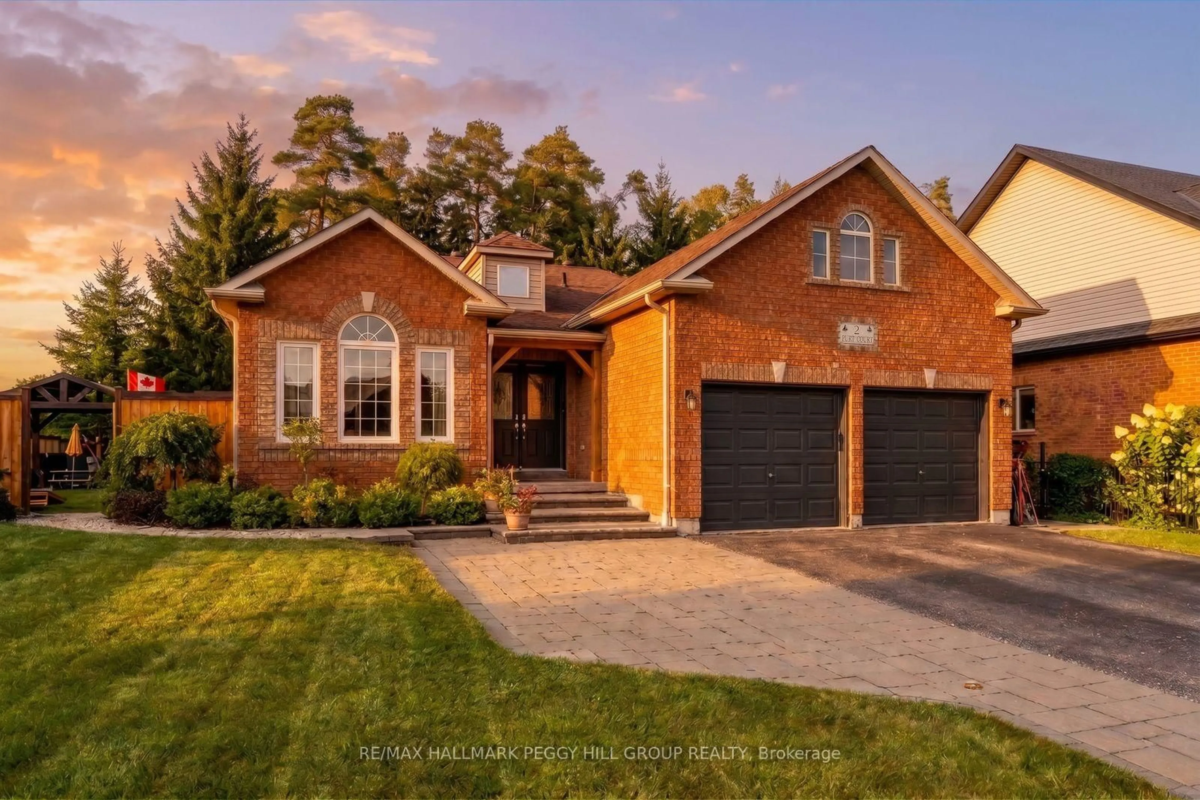Home with brick exterior material, street for 2 Purt Crt, Barrie Ontario L4N 9K7