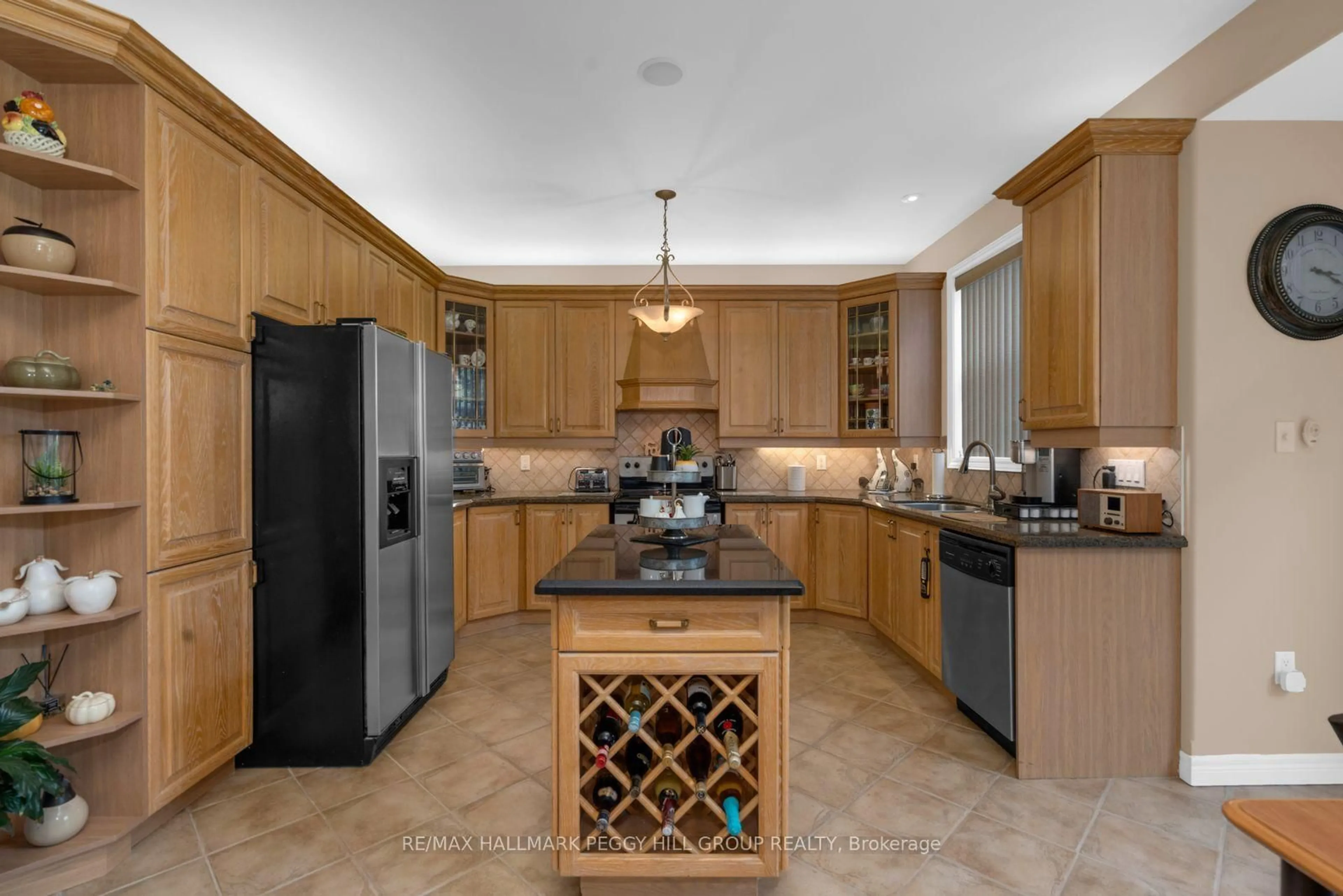 Unknown for 5 Sandringham Dr, Barrie Ontario L4N 0J9