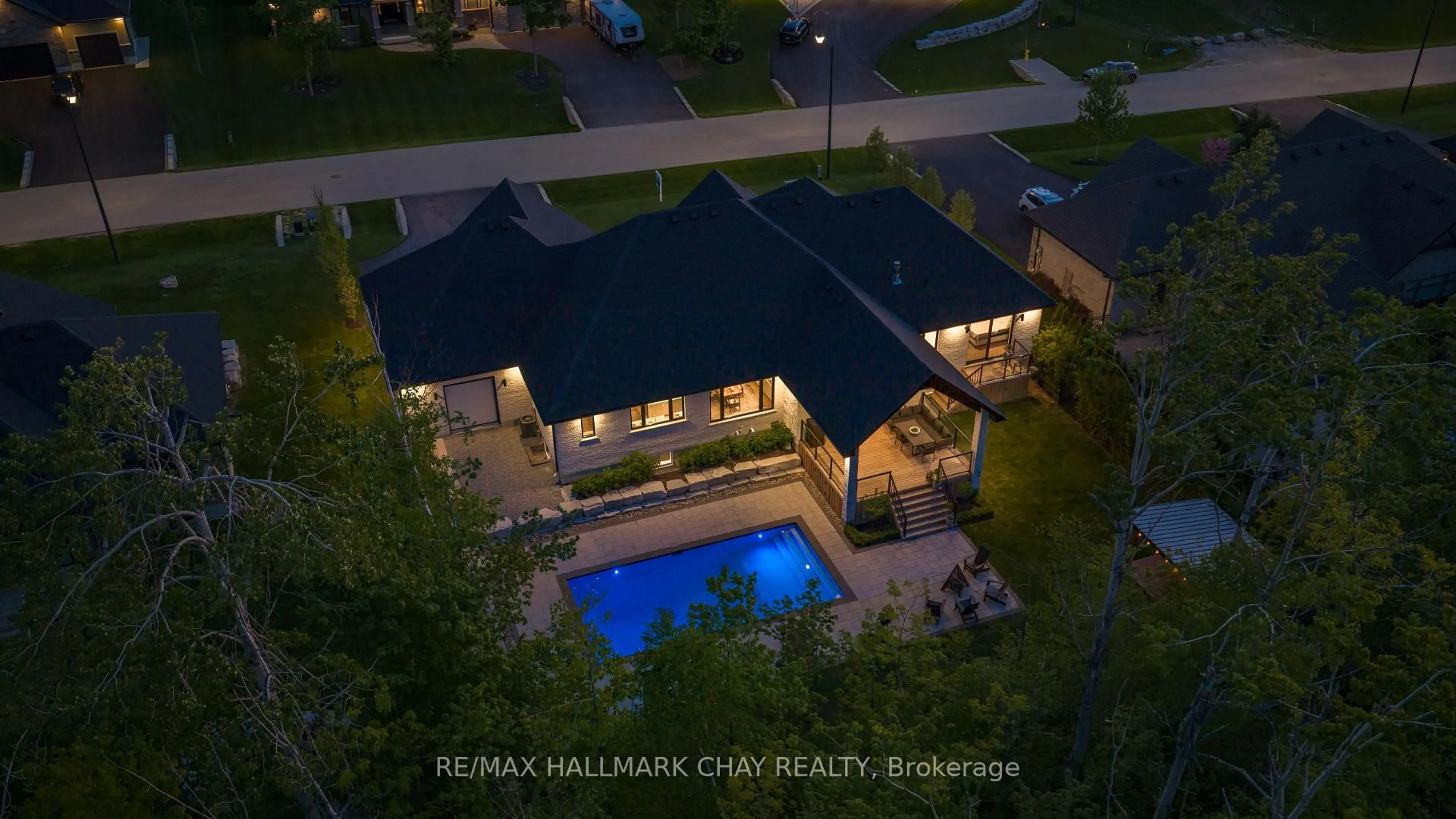A pic from outside/outdoor area/front of a property/back of a property/a pic from drone, city buildings view from balcony for 11 Byers St, Springwater Ontario L9X 2A3