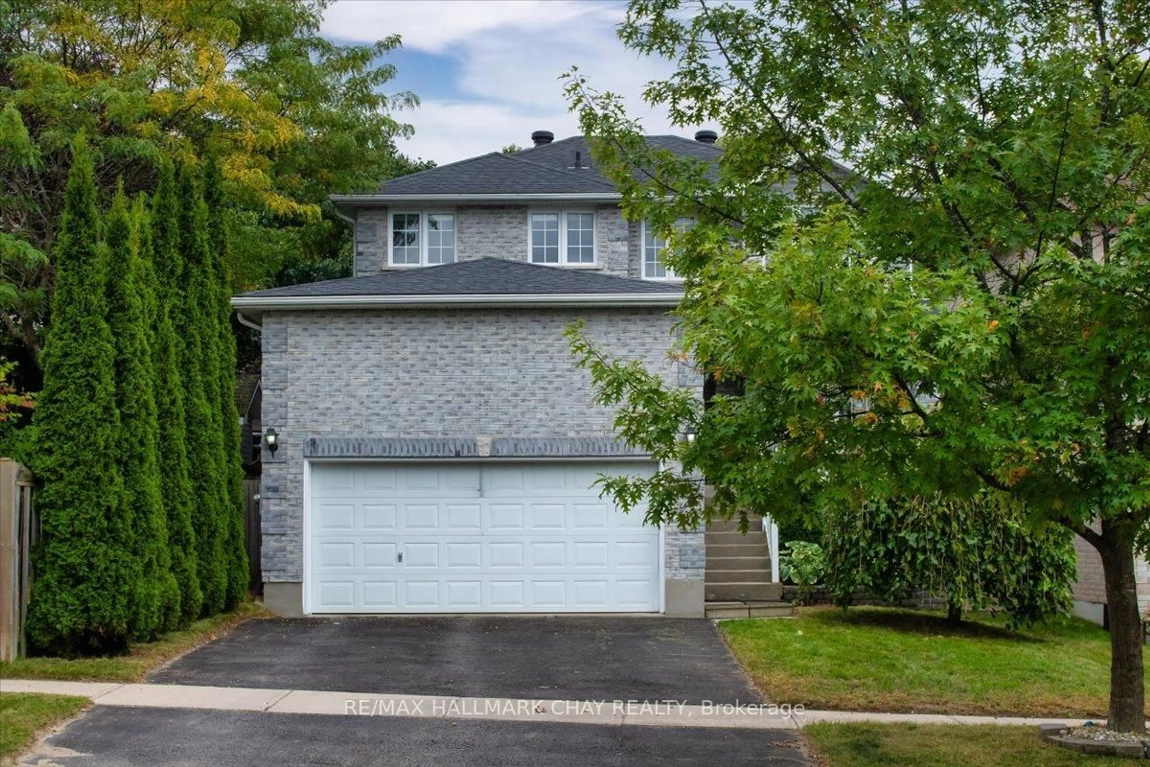 Unknown for 3 Bell St, Barrie Ontario L4N 0J2