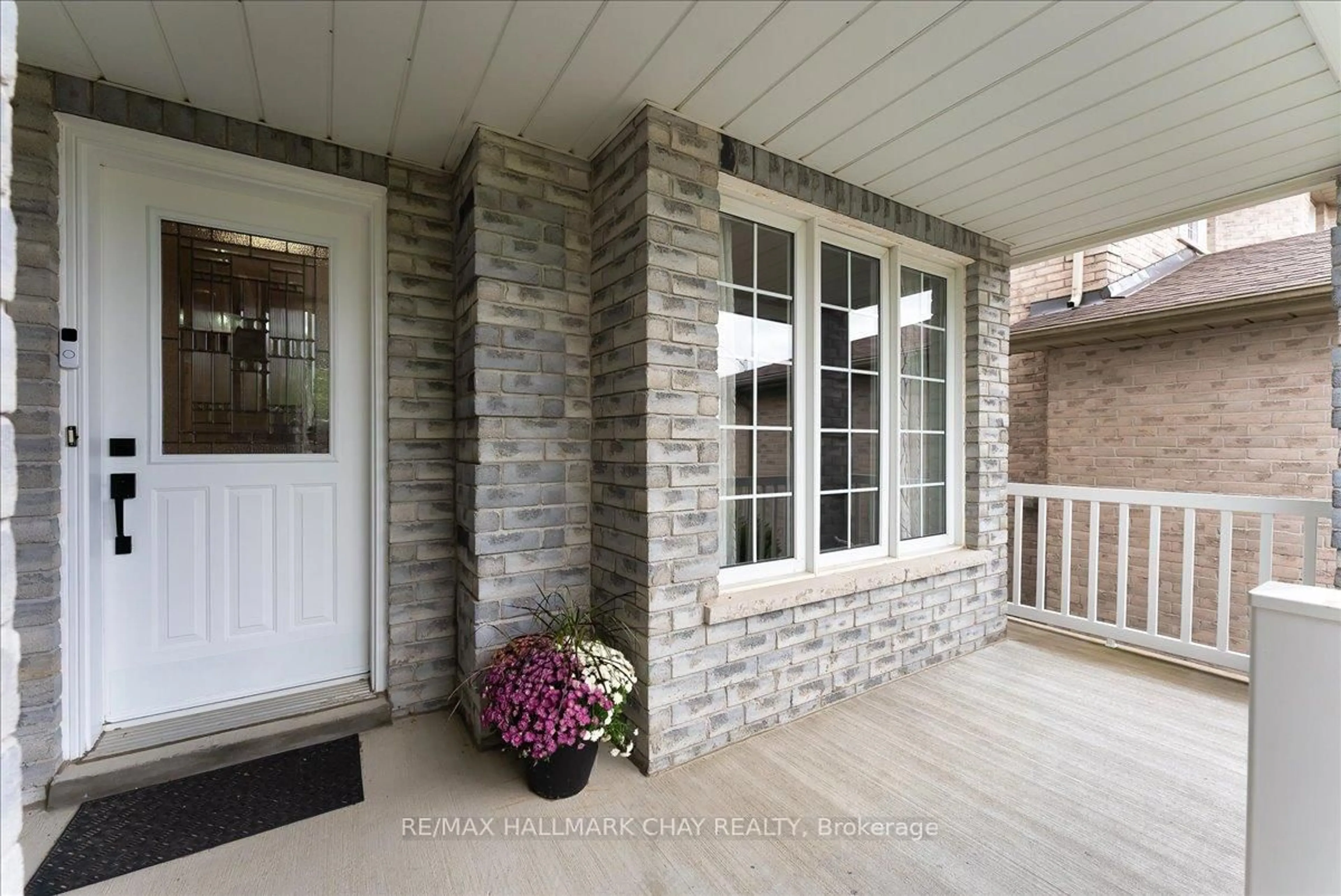 Home with brick exterior material, street for 3 Bell St, Barrie Ontario L4N 0J2