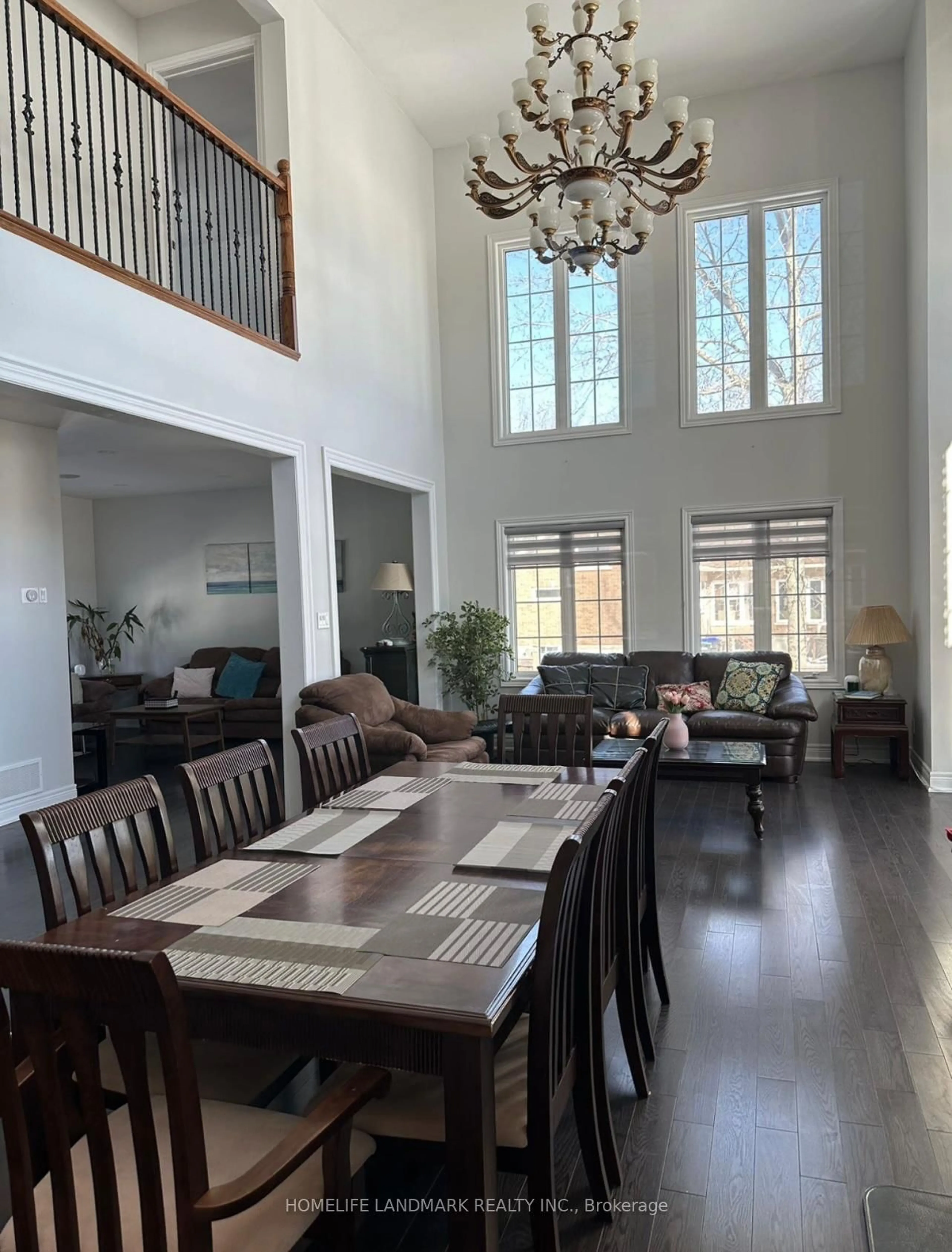 Dining room, wood/laminate floor for 3213 Quiet Waters Lane, Severn Ontario L0K 2C0
