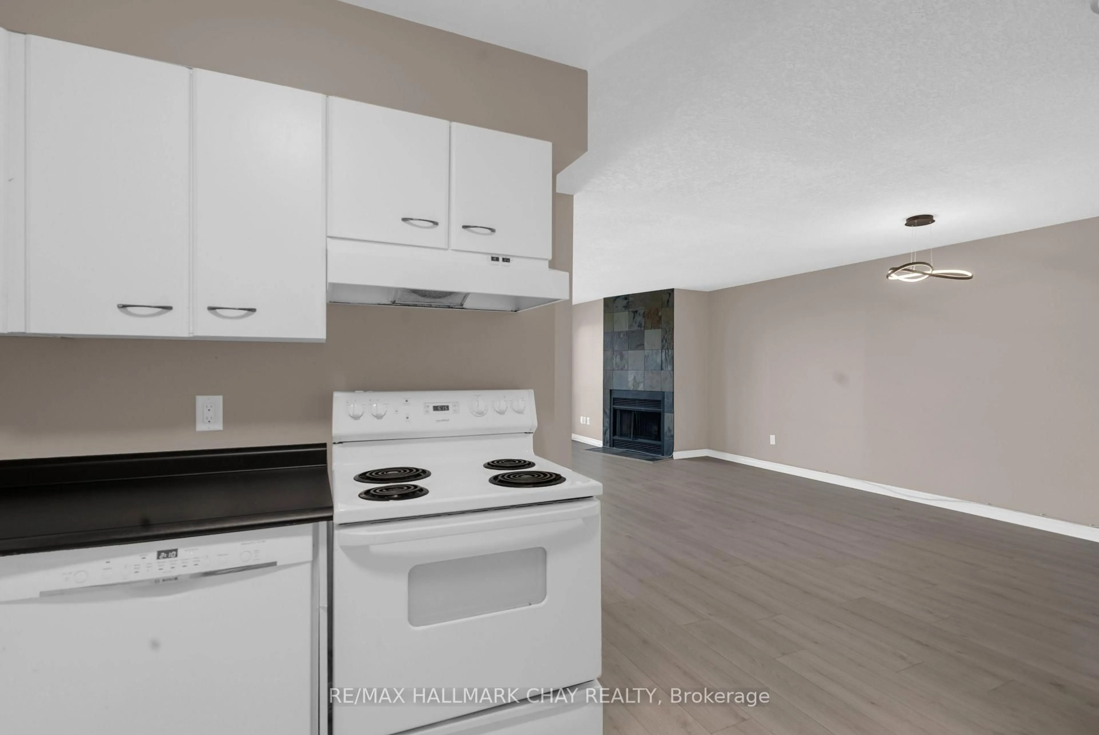 Standard kitchen, unknown for 126 Bell Farm Rd #414, Barrie Ontario L4M 6J3